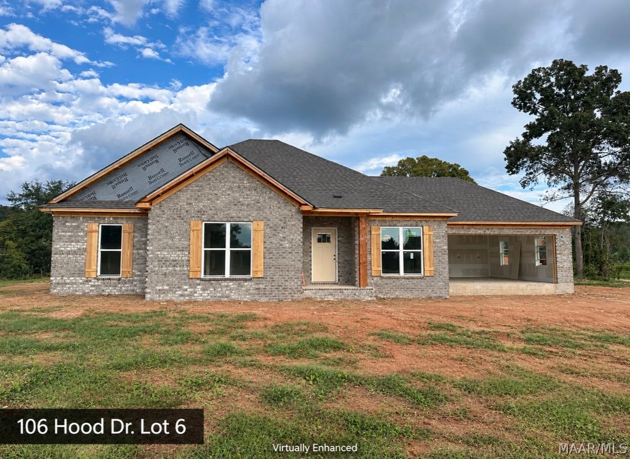106 Hood Drive, Deatsville, AL 36022