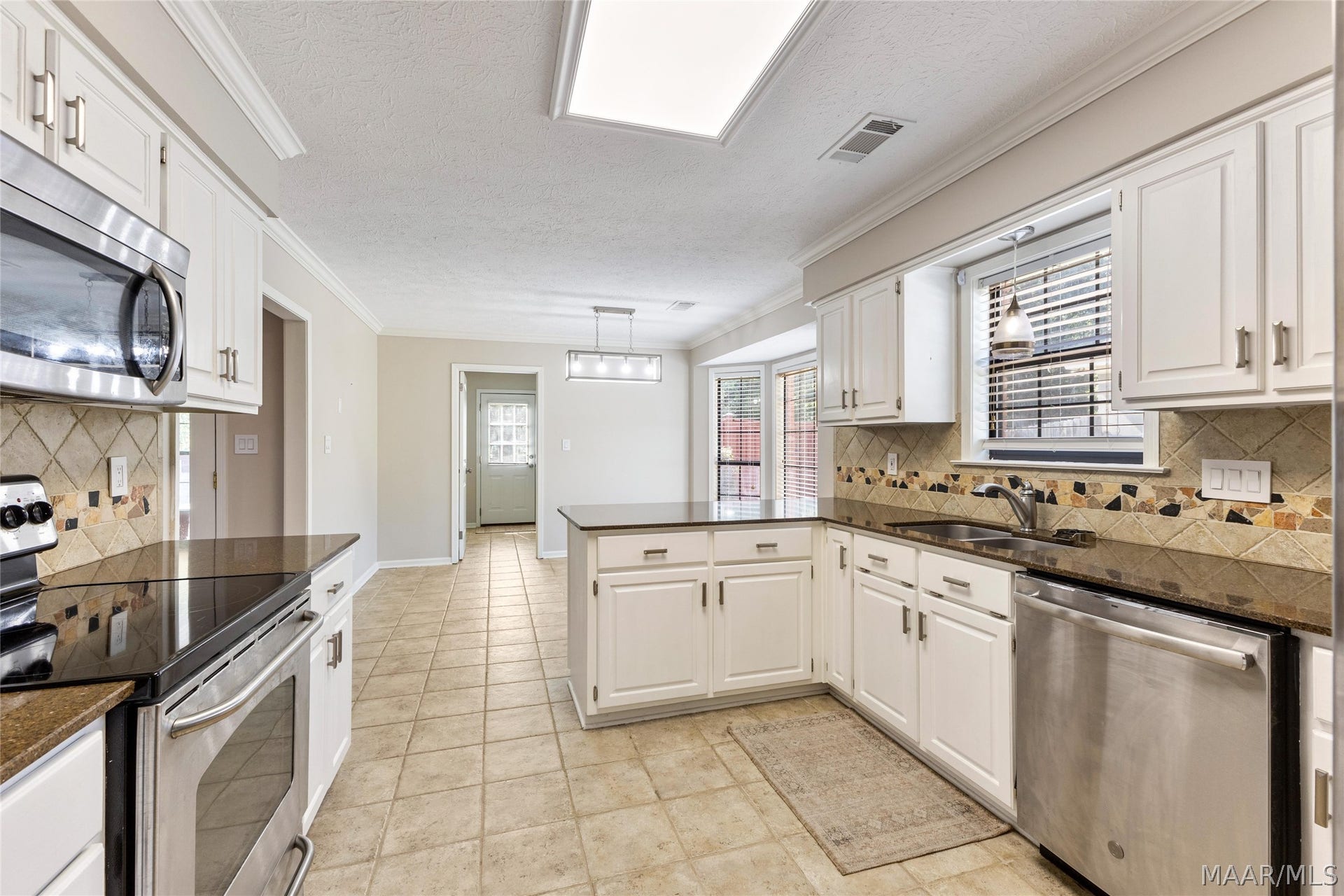 883 RUNNING Brook, Prattville, AL 36066
