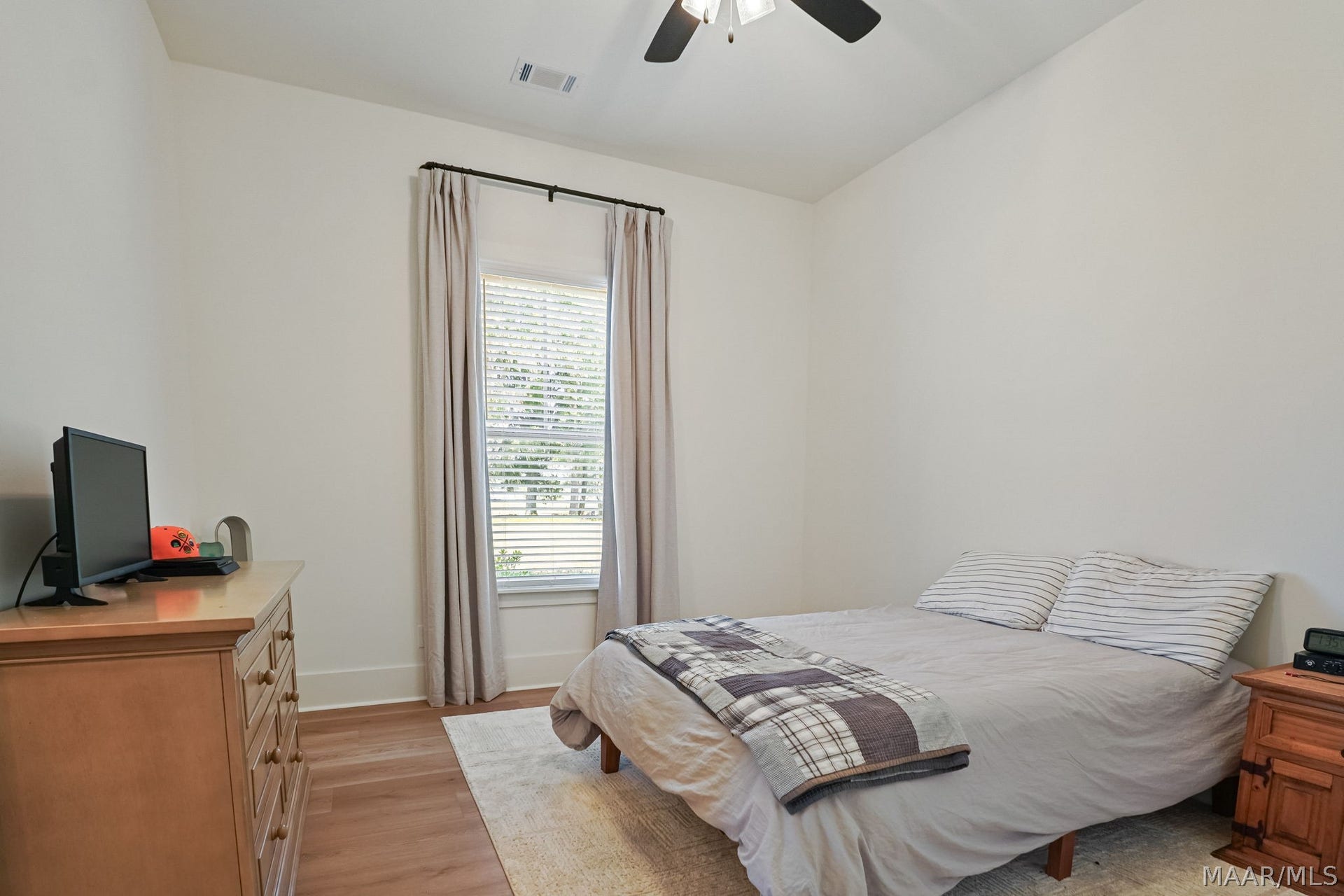 581 King's Meadow Street, Pike Road, AL 36064 Bedroom 2
