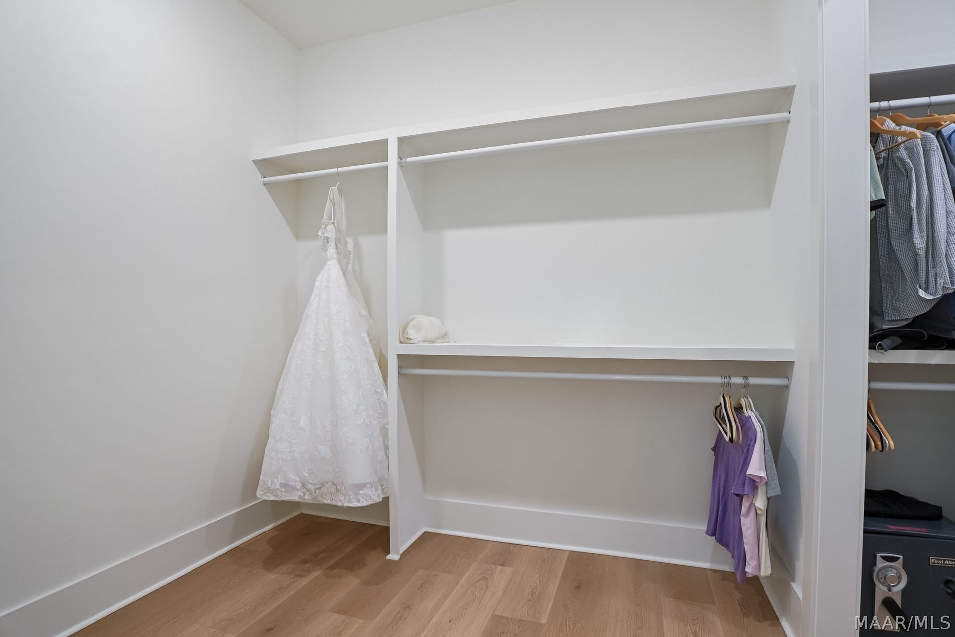 581 King's Meadow Street, Pike Road, AL 36064 Walk-in closet