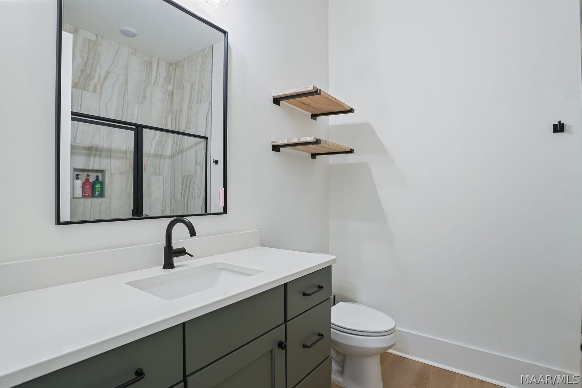 581 King's Meadow Street, Pike Road, AL 36064 Bathroom near bedroom 4
