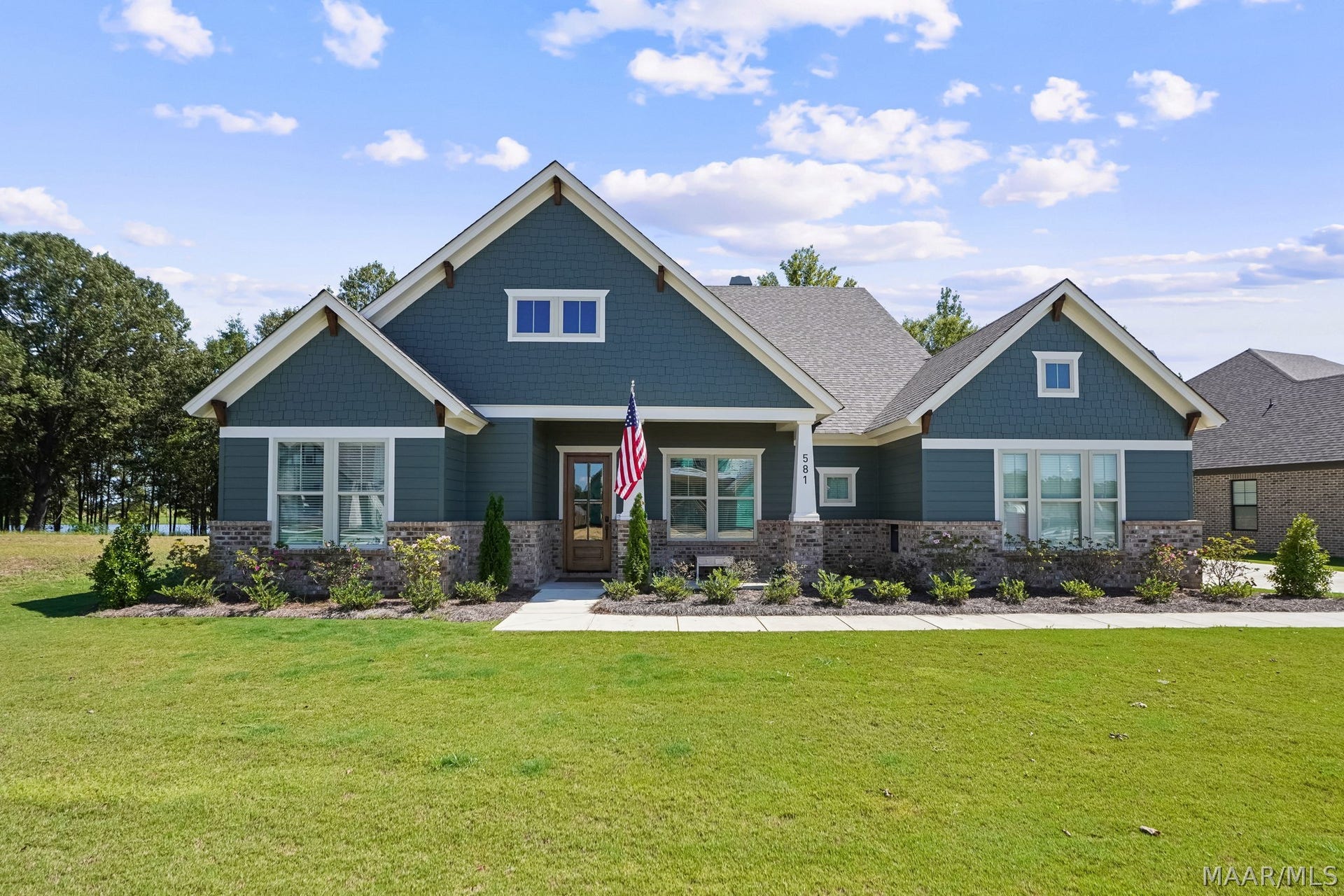 581 King's Meadow Street, Pike Road, AL 36064 Welcome home to 581 Kings Meadow St!