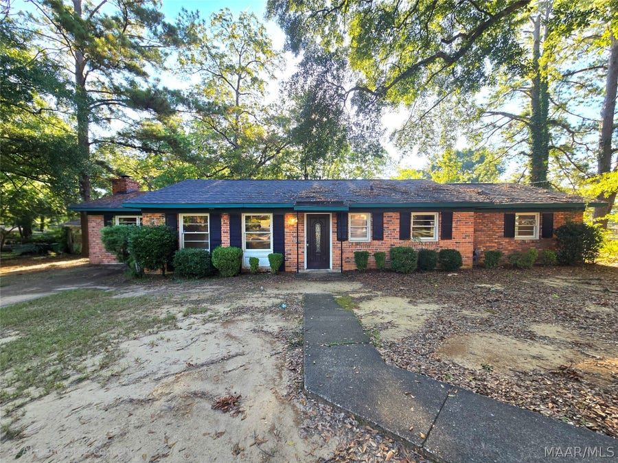 Property photo for 1827 Pinecrest Drive, Montgomery, AL