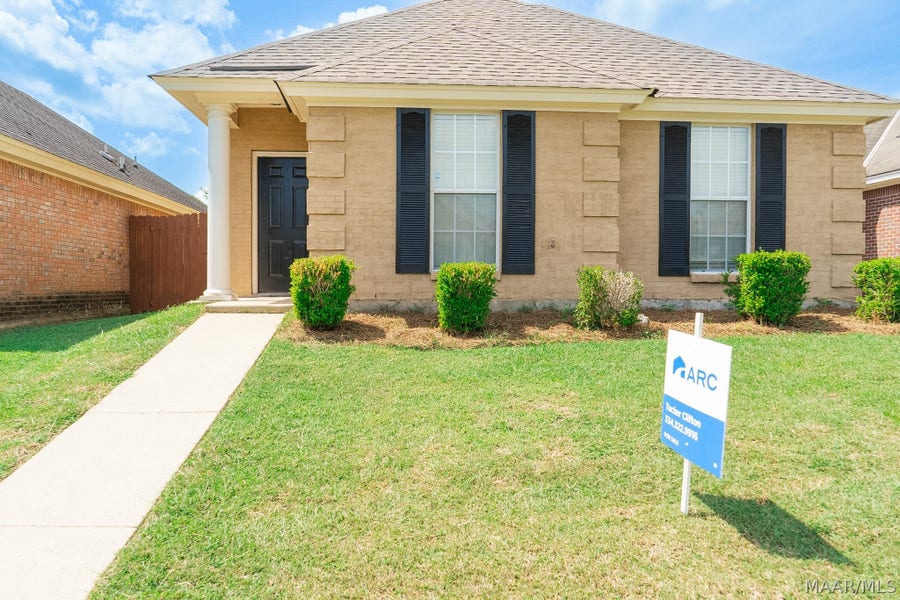 Property photo for 1328 CENTERFIELD Court, Montgomery, AL