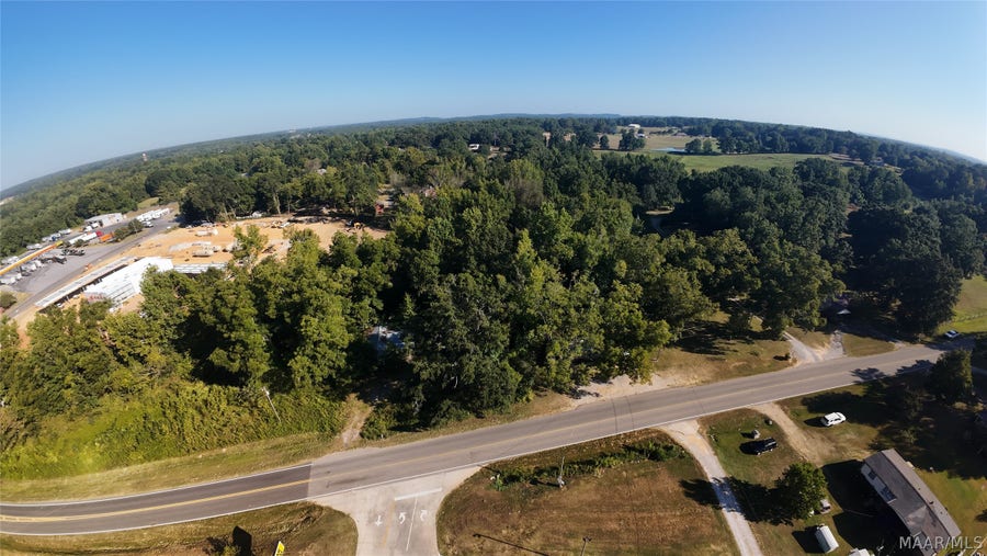 Property photo for 1491 County Road 28 Road, Clanton, AL
