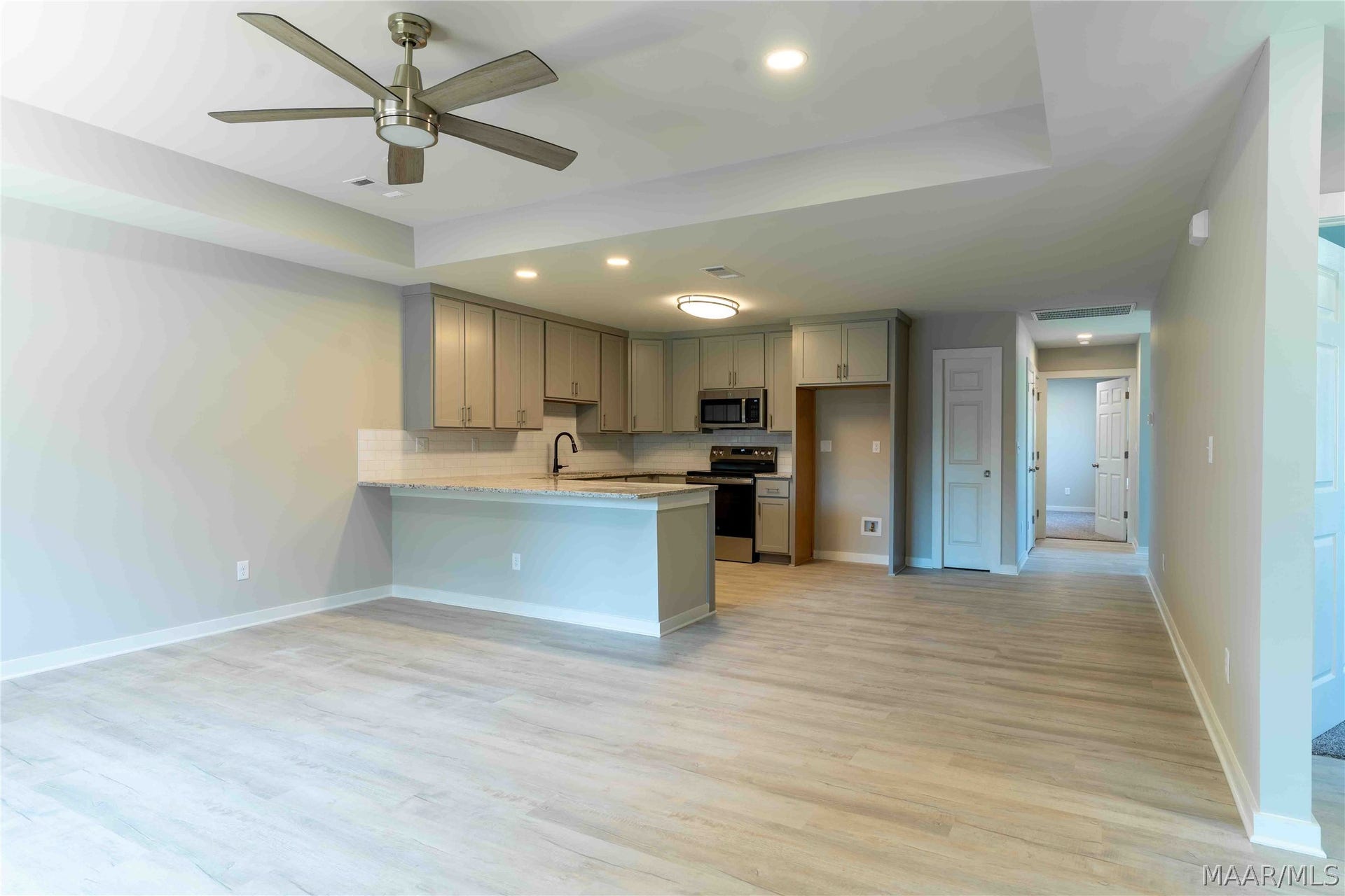 6101 Burbank Crossing Loop, Montgomery, AL 36117 6101 Burbank Crossing Loop, Montgomery, AL 36117