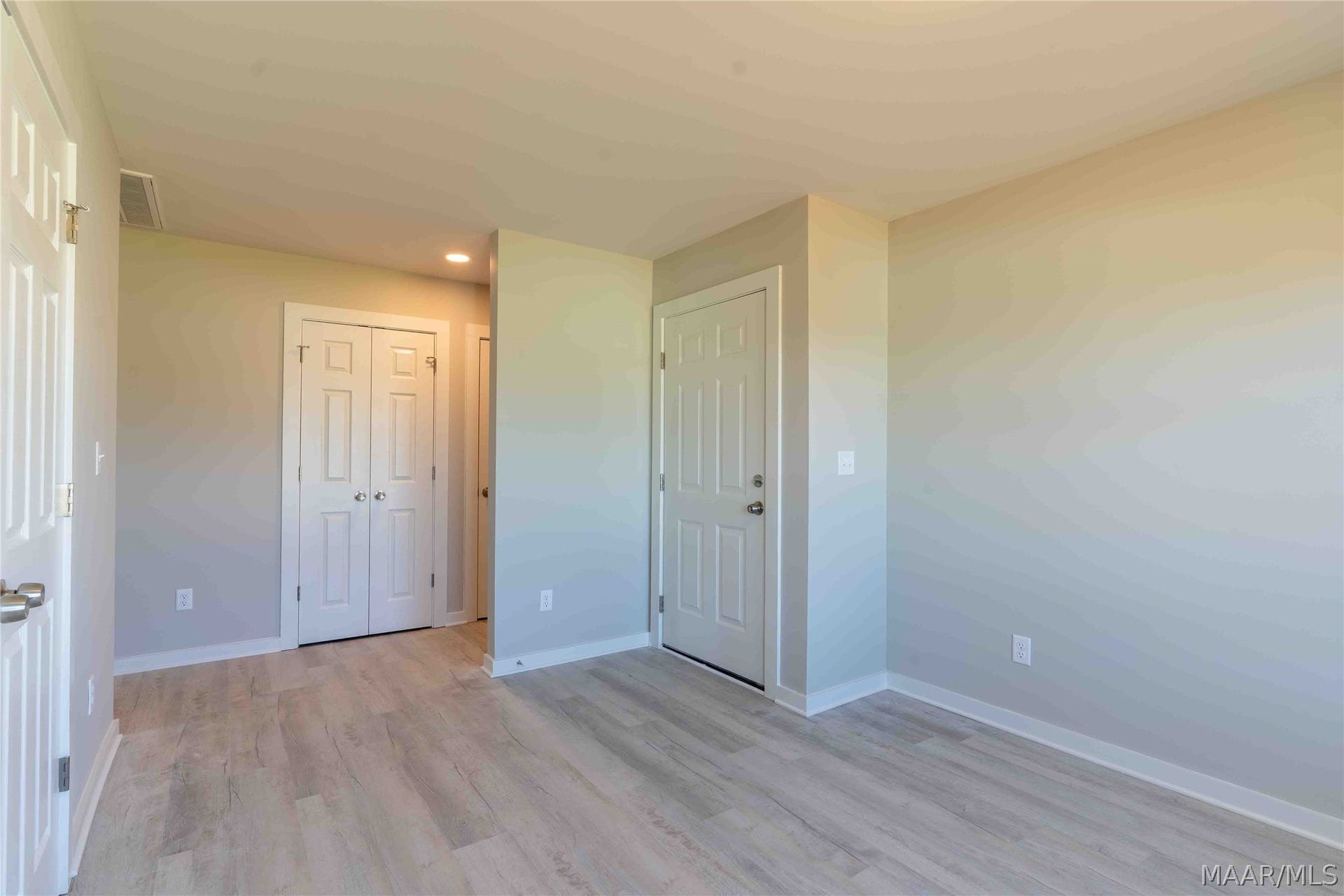 6101 Burbank Crossing Loop, Montgomery, AL 36117 6101 Burbank Crossing Loop, Montgomery, AL 36117