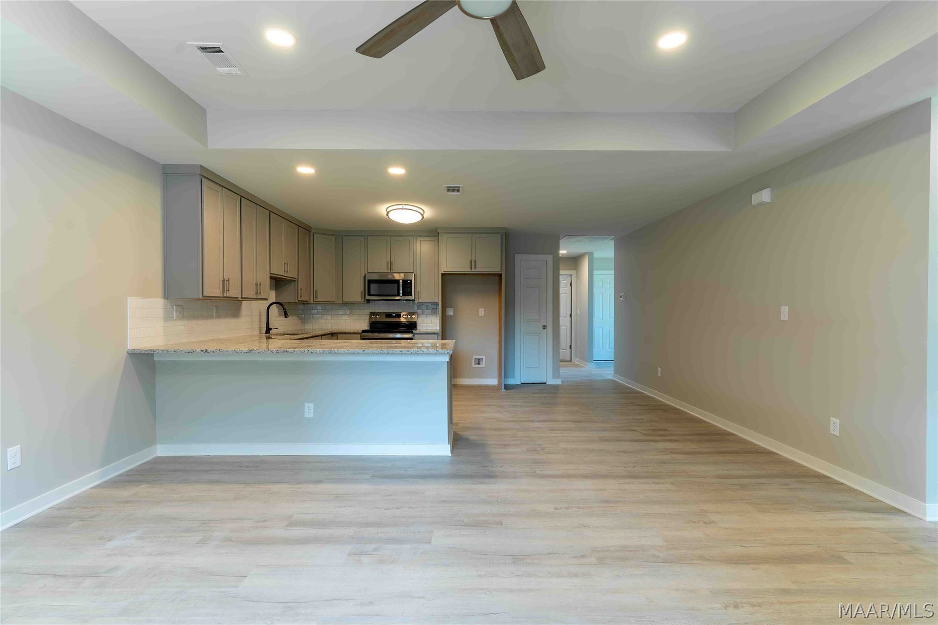 6101 Burbank Crossing Loop, Montgomery, AL 36117 6101 Burbank Crossing Loop, Montgomery, AL 36117
