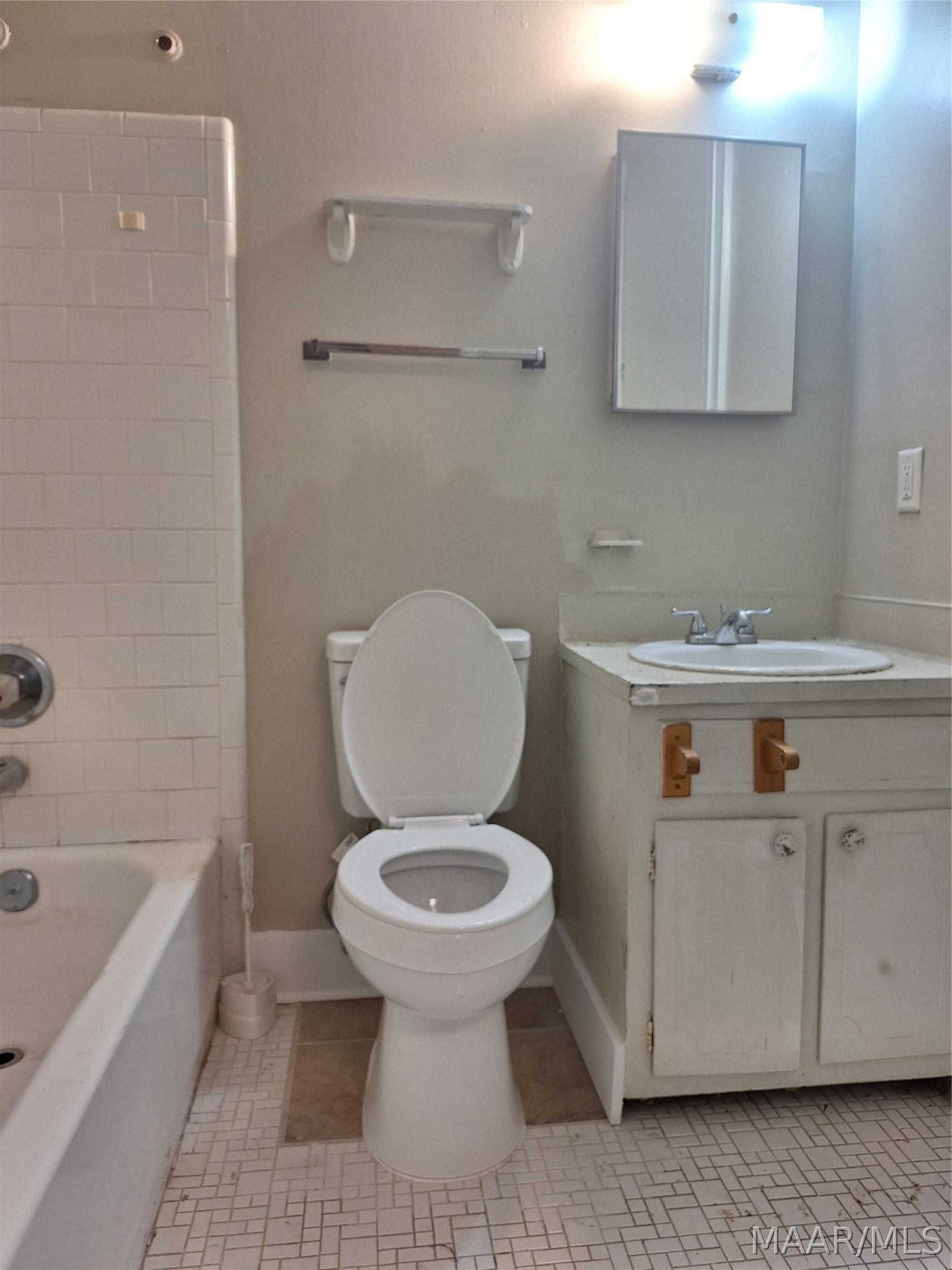5843 Wares Ferry Road, Montgomery, AL 36117
