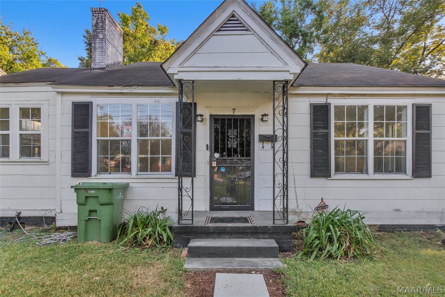 Property photo for 7 COURTLAND Drive, Montgomery, AL