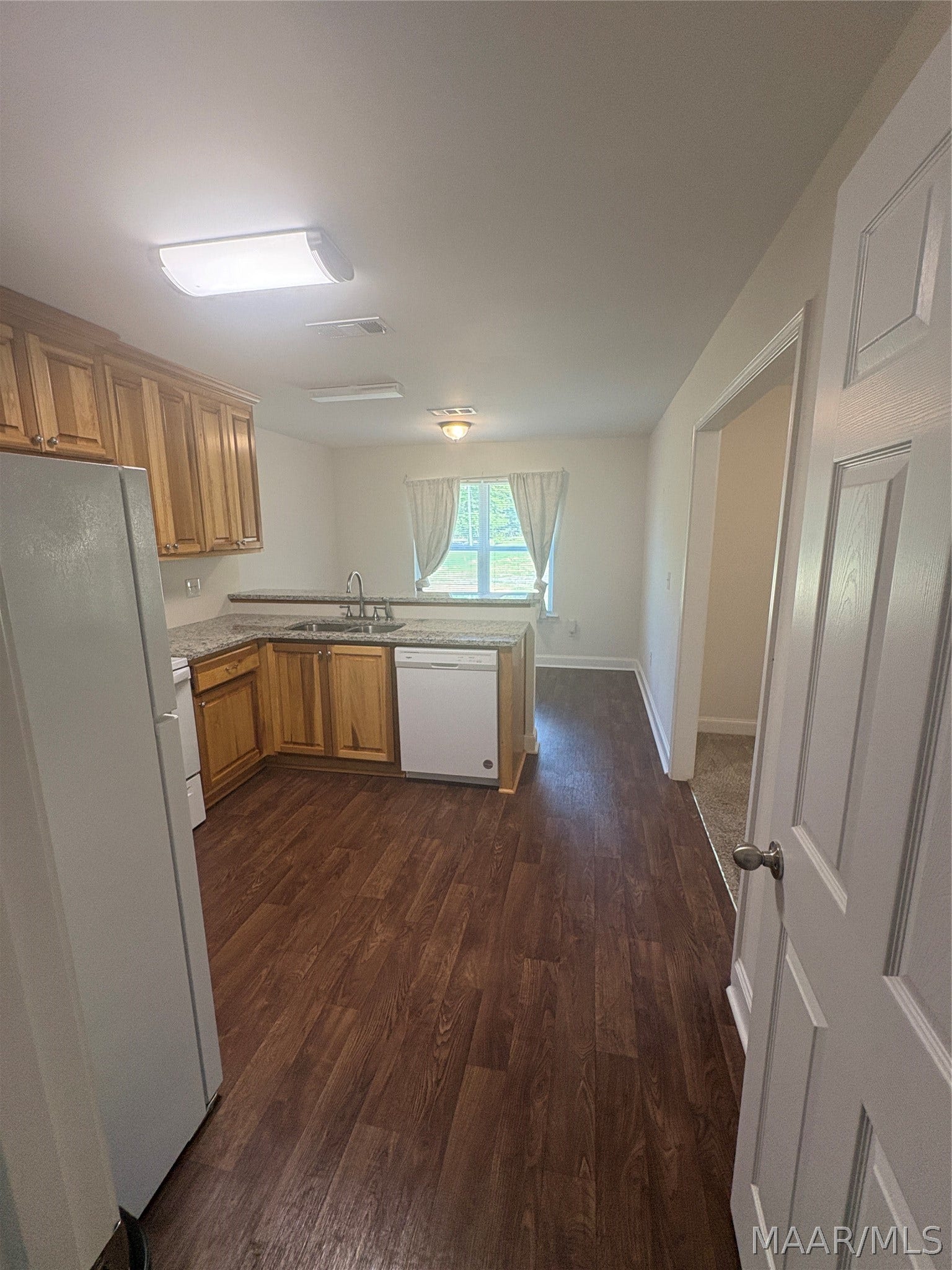 1169 River Falls Road, Wetumpka, AL 36092