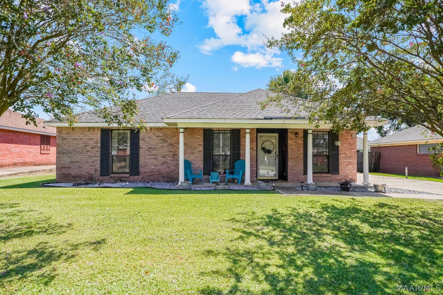Property photo for 5952 Brookline Lane, Montgomery, AL