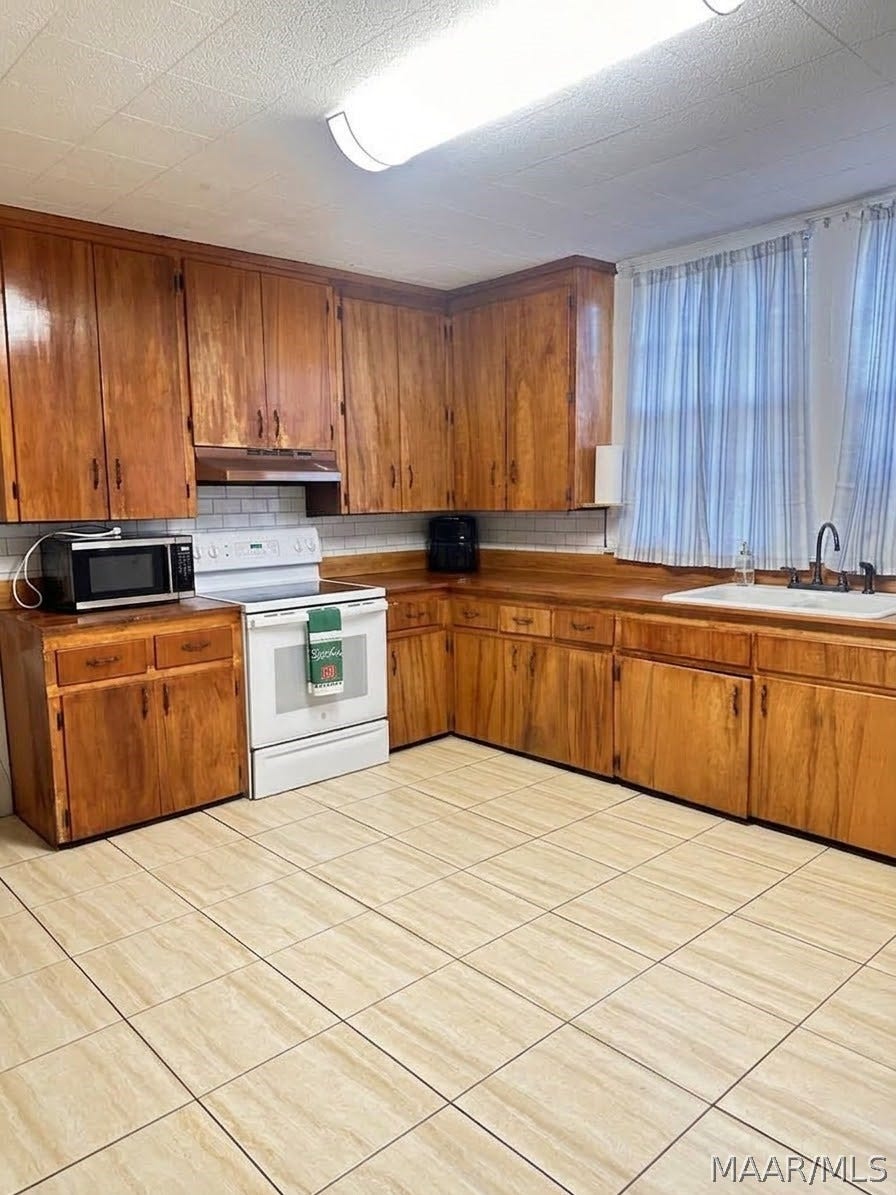 302 Central Boulevard, Tallassee, AL 36078 302 Central Boulevard, Tallassee, AL 36078