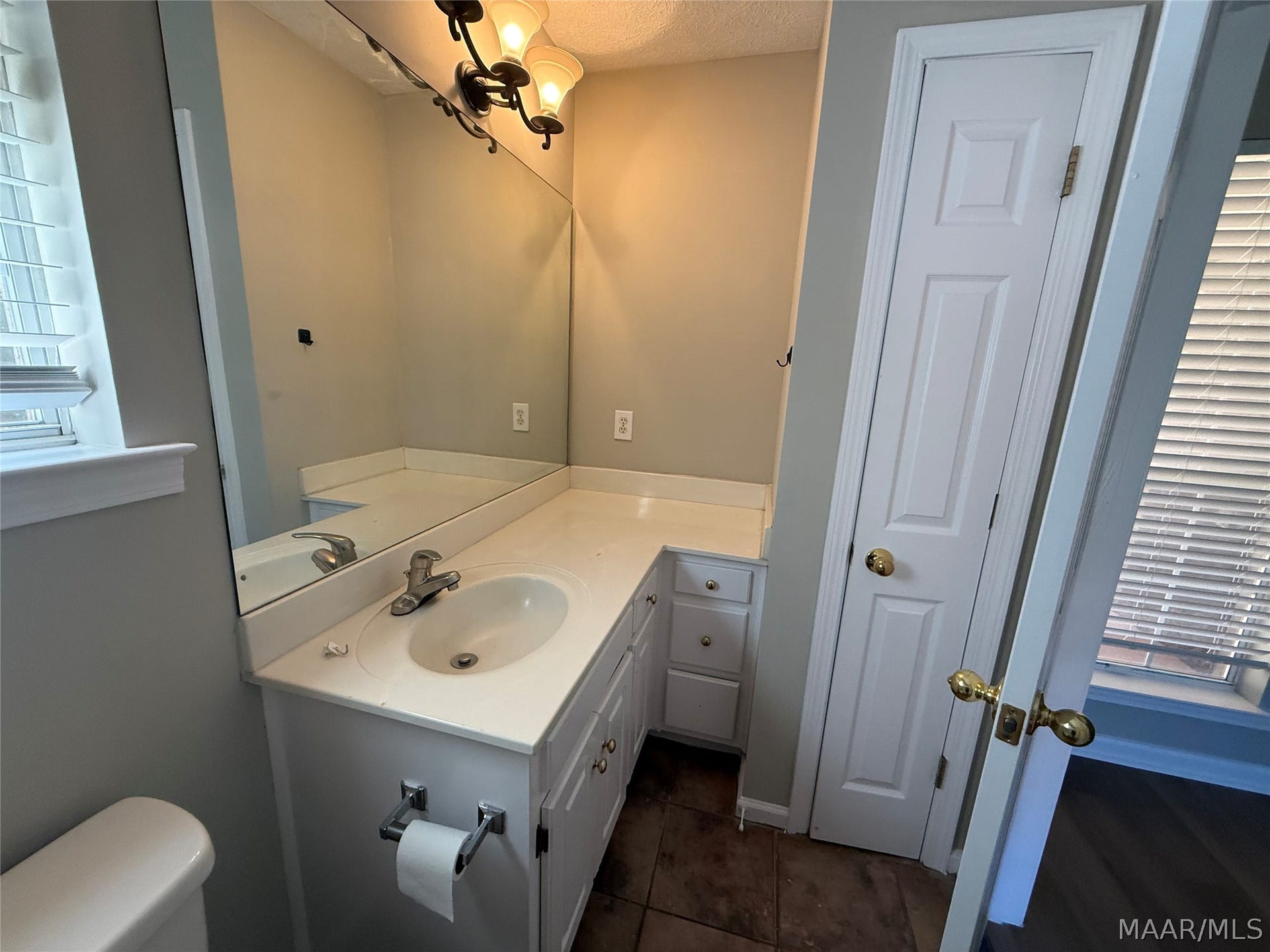 96 Foxdale Road, Millbrook, AL 36054 96 Foxdale Road, Millbrook, AL 36054