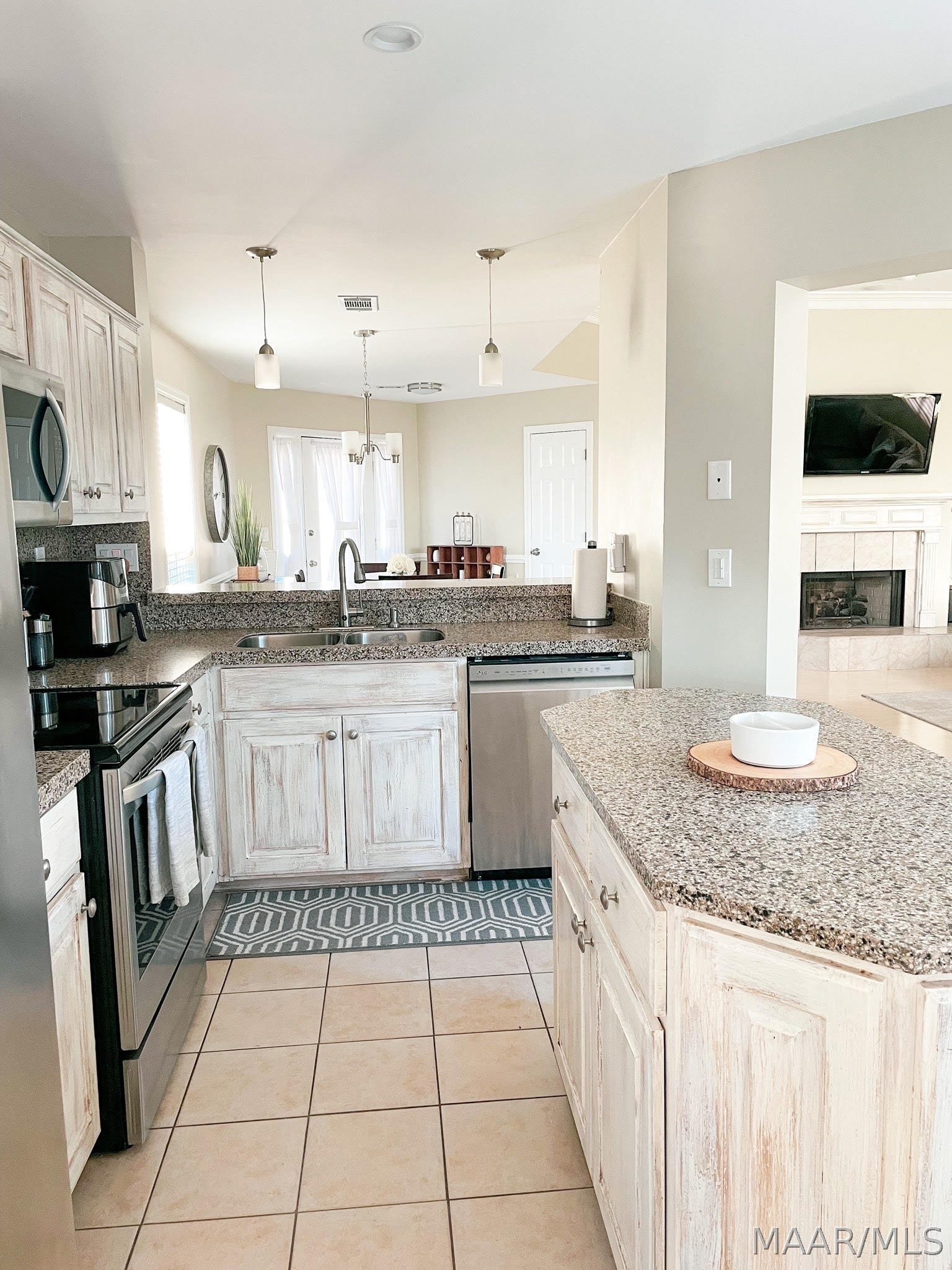 2112 Halcyon Downs Loop, Montgomery, AL 36117 2112 Halcyon Downs Loop, Montgomery, AL 36117