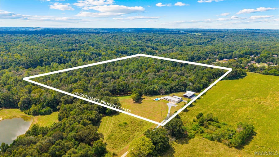 Property photo for 845 Whitetail Ridge, Elmore, AL