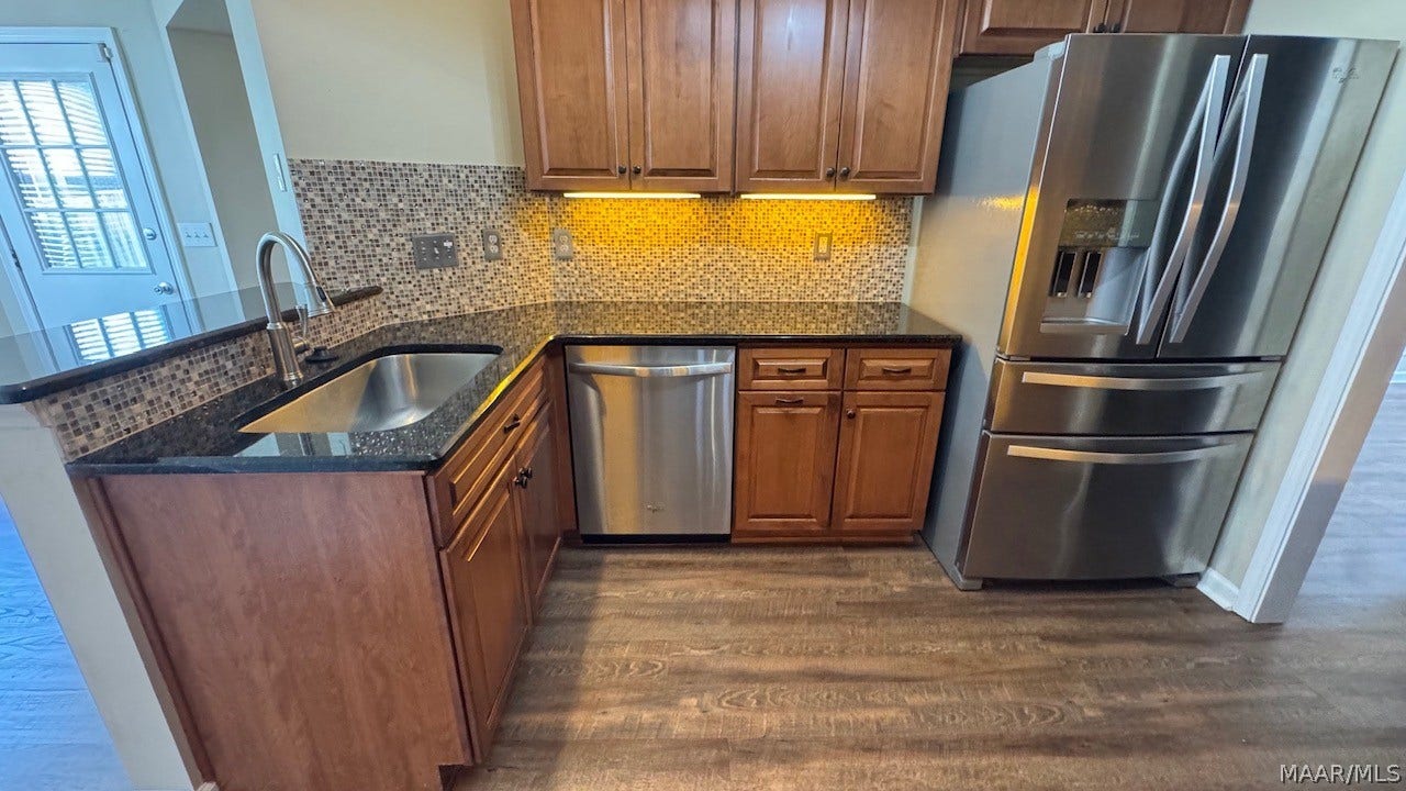 9255 WHISPINE Court, Montgomery, AL 36117 Kitchen