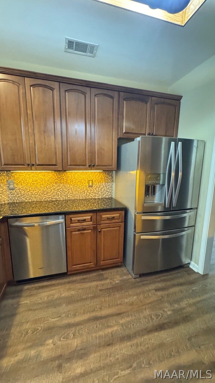 9255 WHISPINE Court, Montgomery, AL 36117 Kitchen