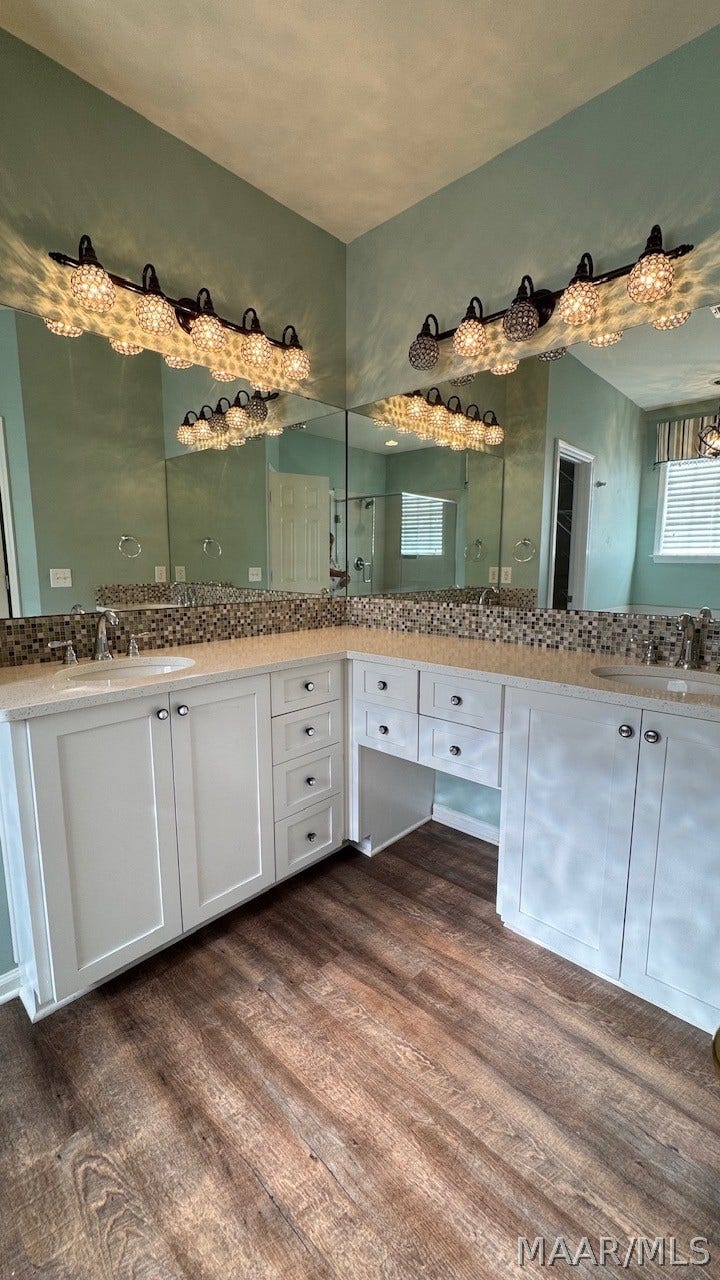 9255 WHISPINE Court, Montgomery, AL 36117 Master Bath Vanity