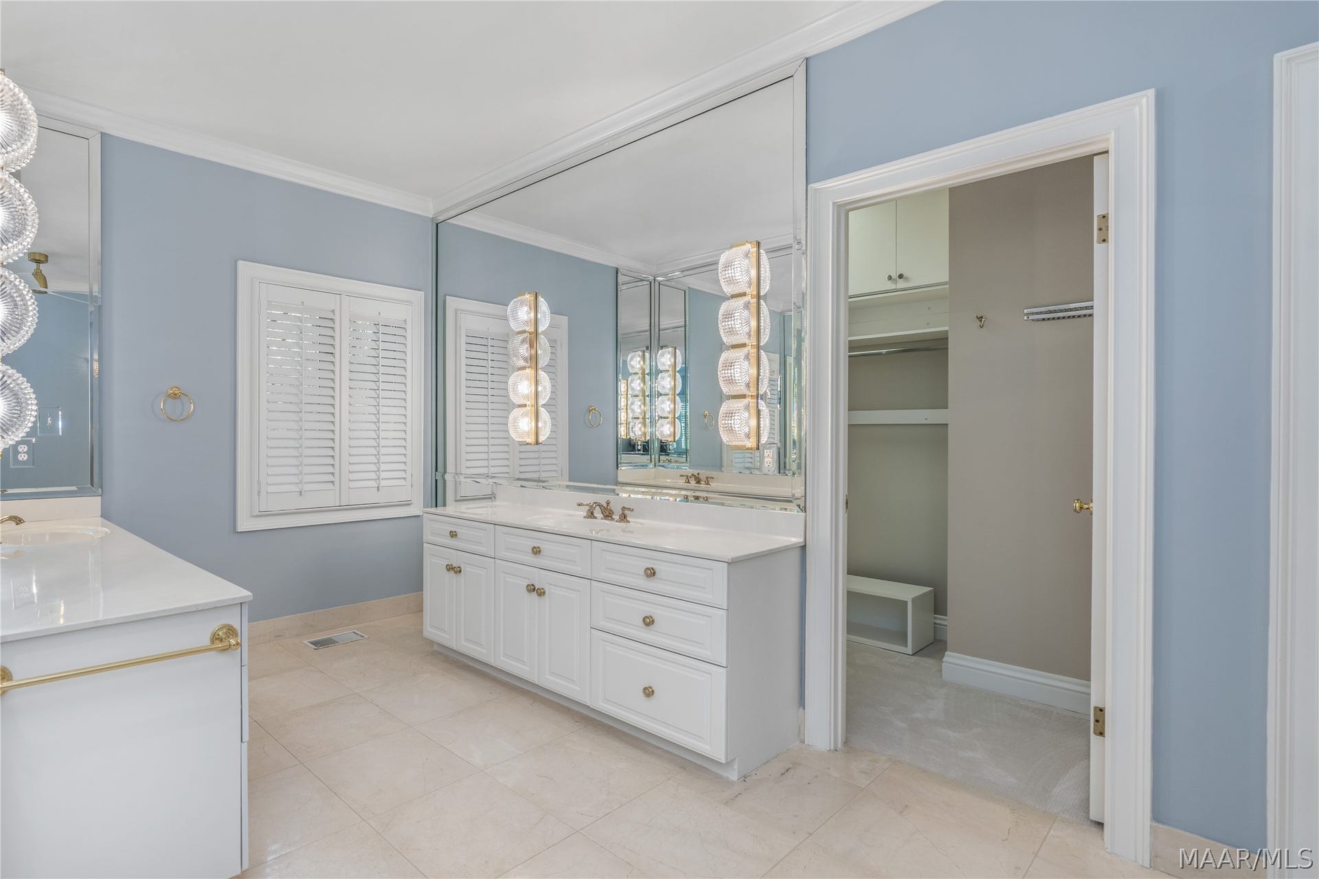 5660 Woodside Circle, Montgomery, AL 36117 MASTER BATHROOM