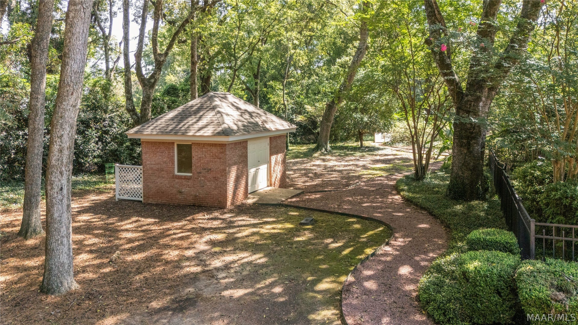 5660 Woodside Circle, Montgomery, AL 36117 STORAGE BUILDING