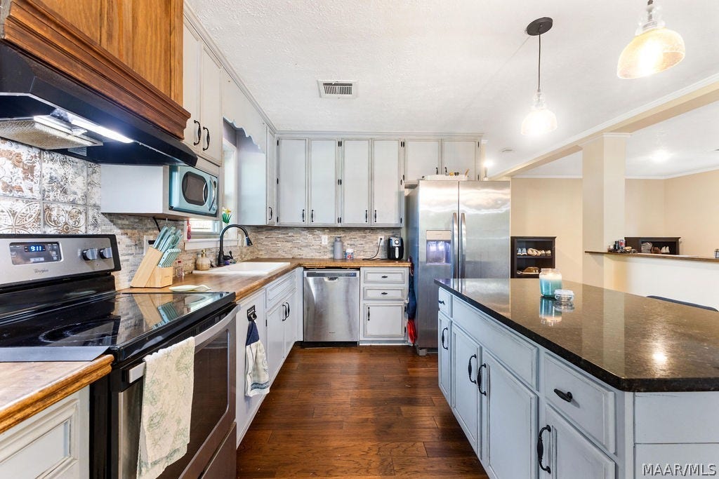 245 Choctaw Lane, Coosada, AL 36020 245 Choctaw Lane, Coosada, AL 36020