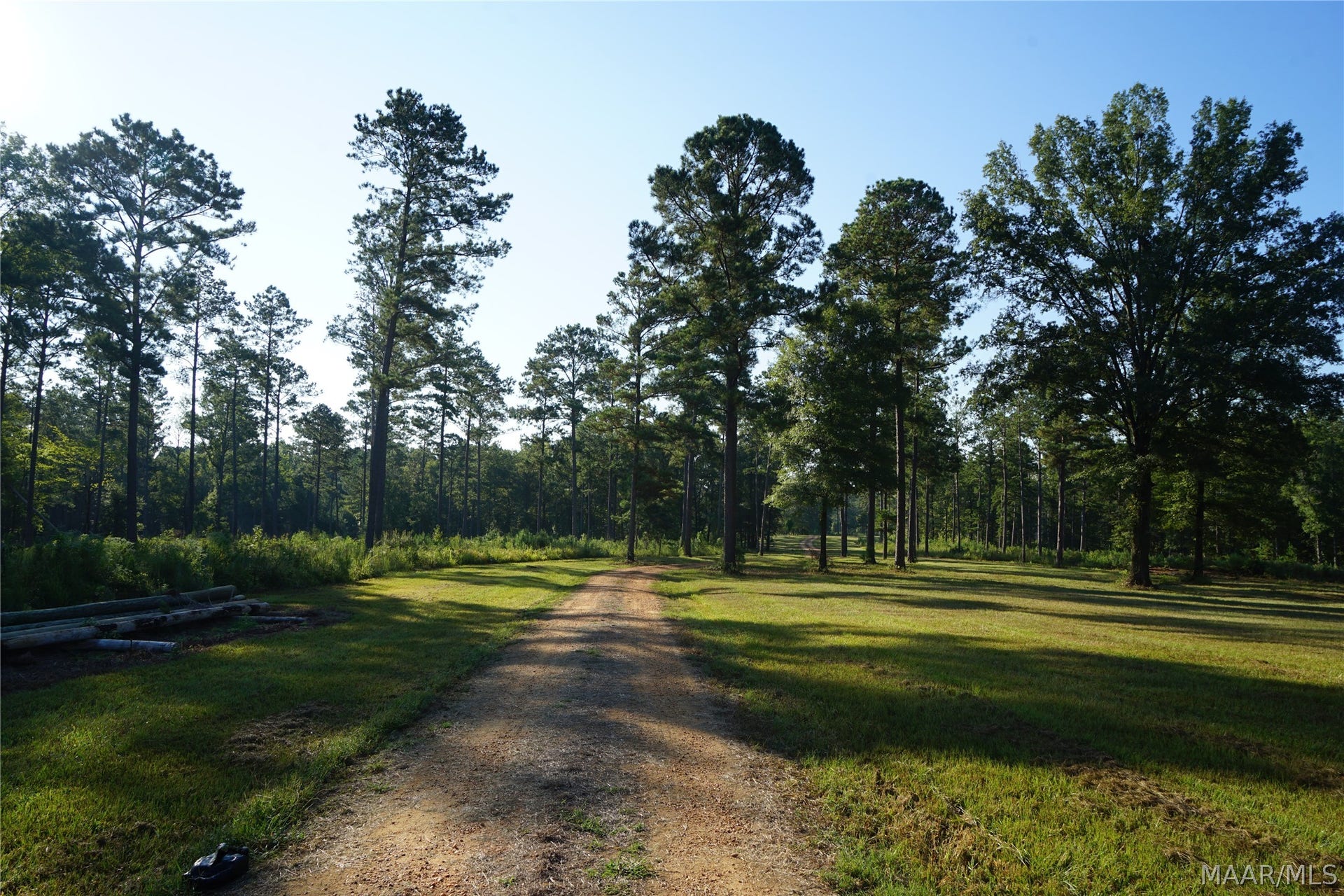 2202 Gibson Road, Montgomery, AL 36116 2202 Gibson Road, Montgomery, AL 36116