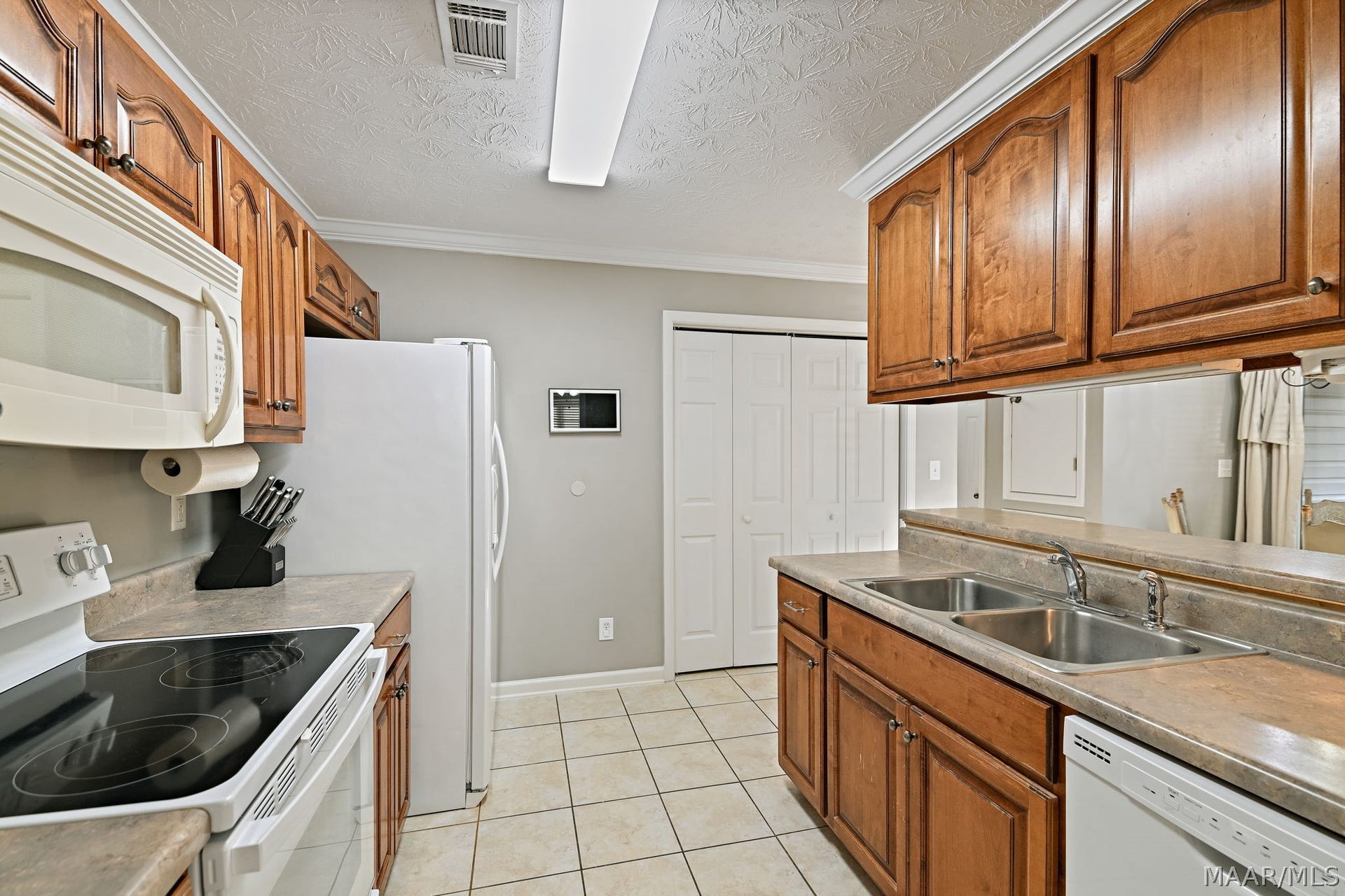 728 Buena Vista Loop, Prattville, AL 36067