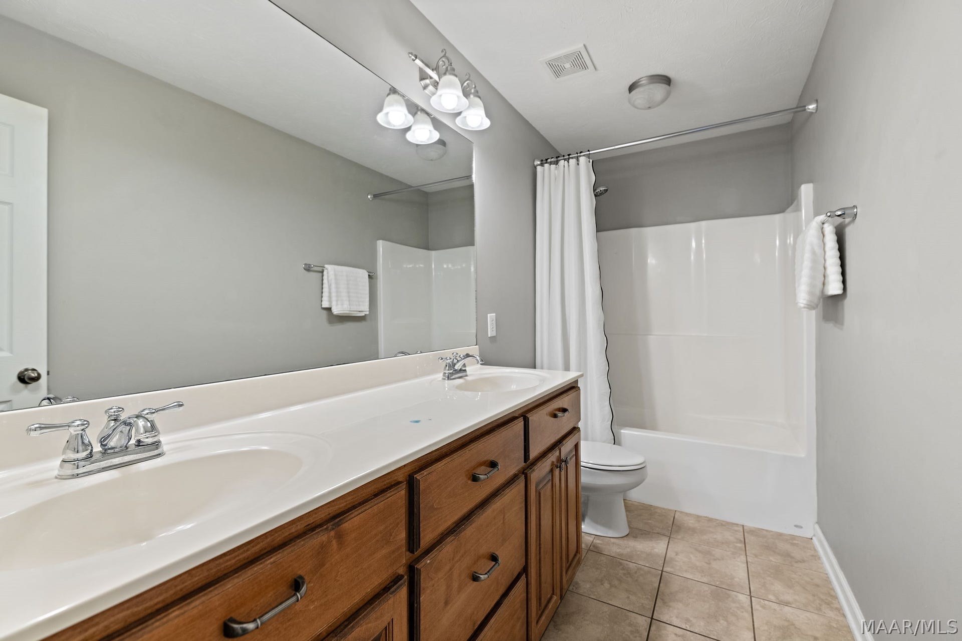 728 Buena Vista Loop, Prattville, AL 36067