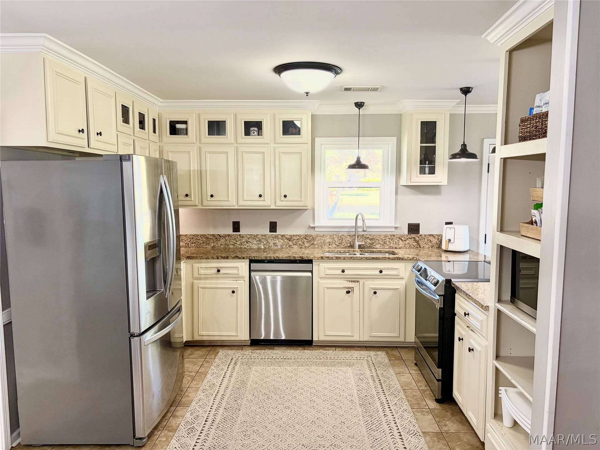 750 Summer Lane, Prattville, AL 36066