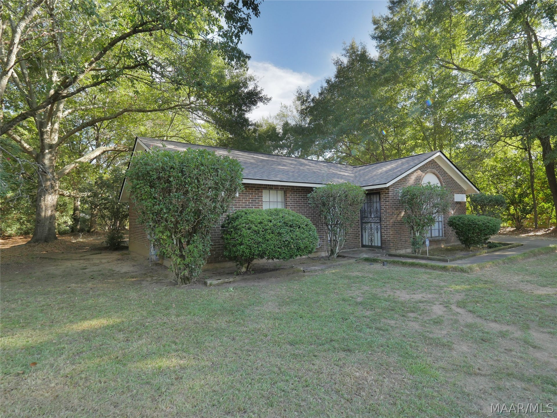 504 FERNDALE Court, Montgomery, AL 36110