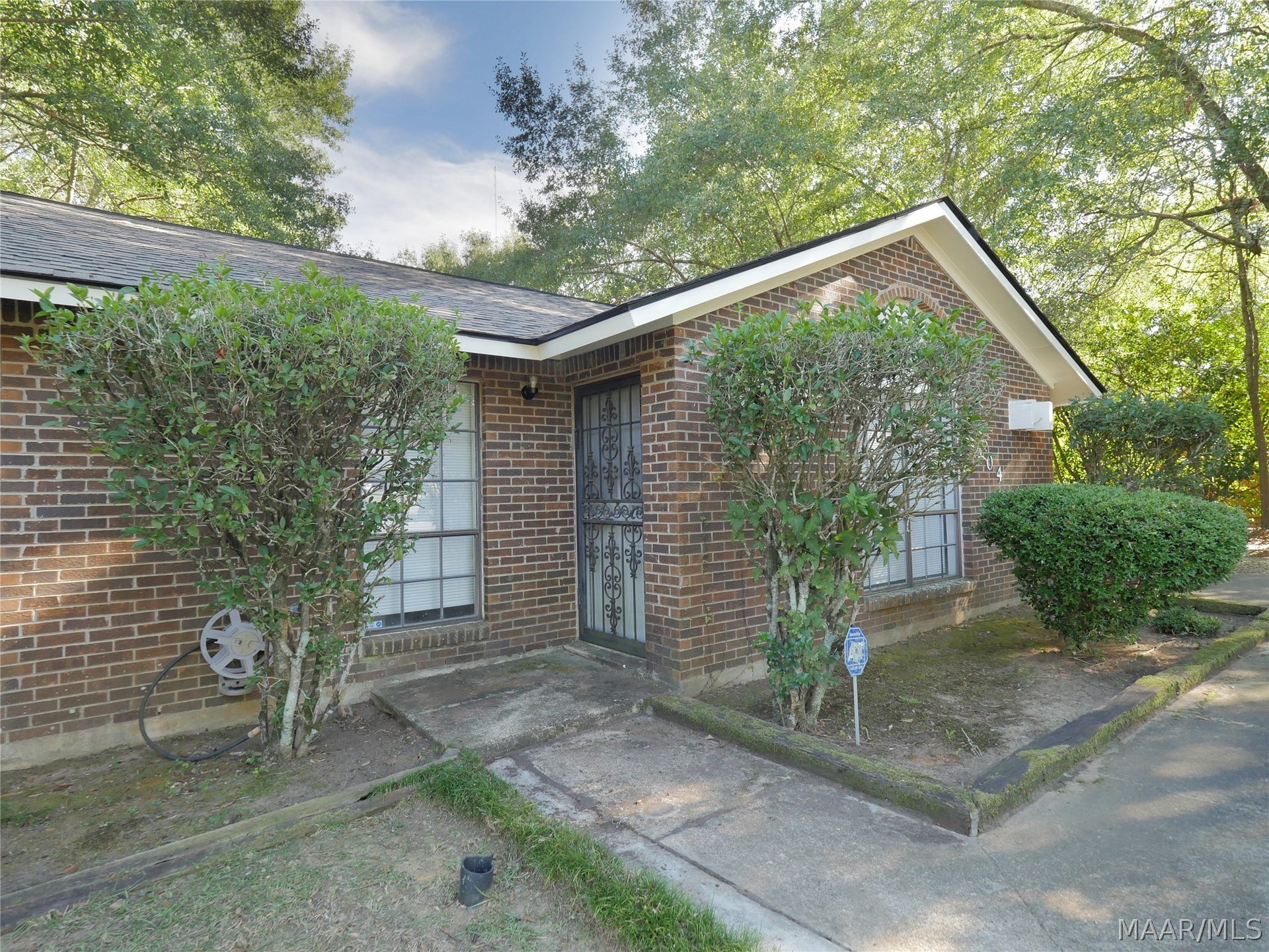 504 FERNDALE Court, Montgomery, AL 36110
