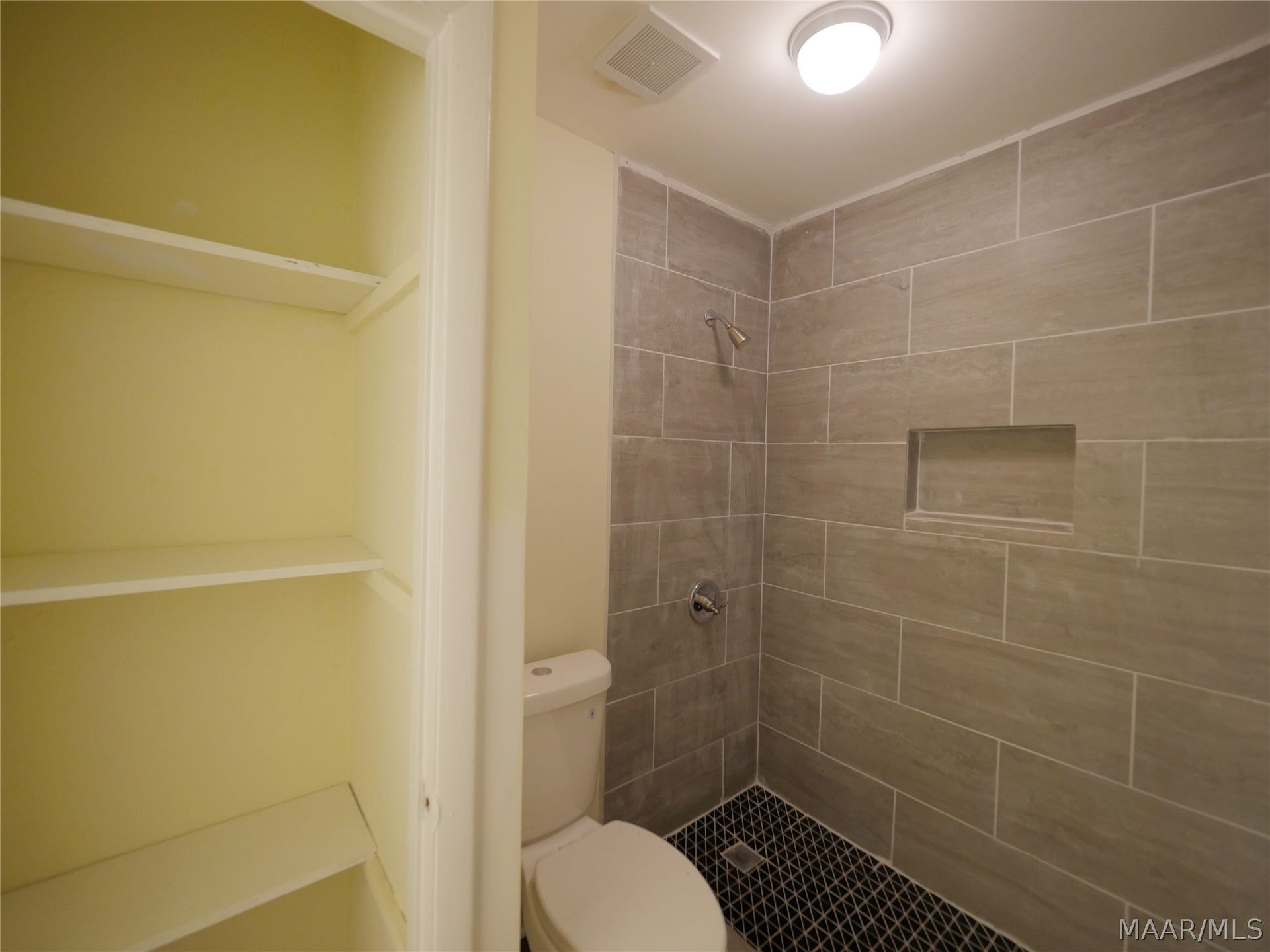 504 FERNDALE Court, Montgomery, AL 36110