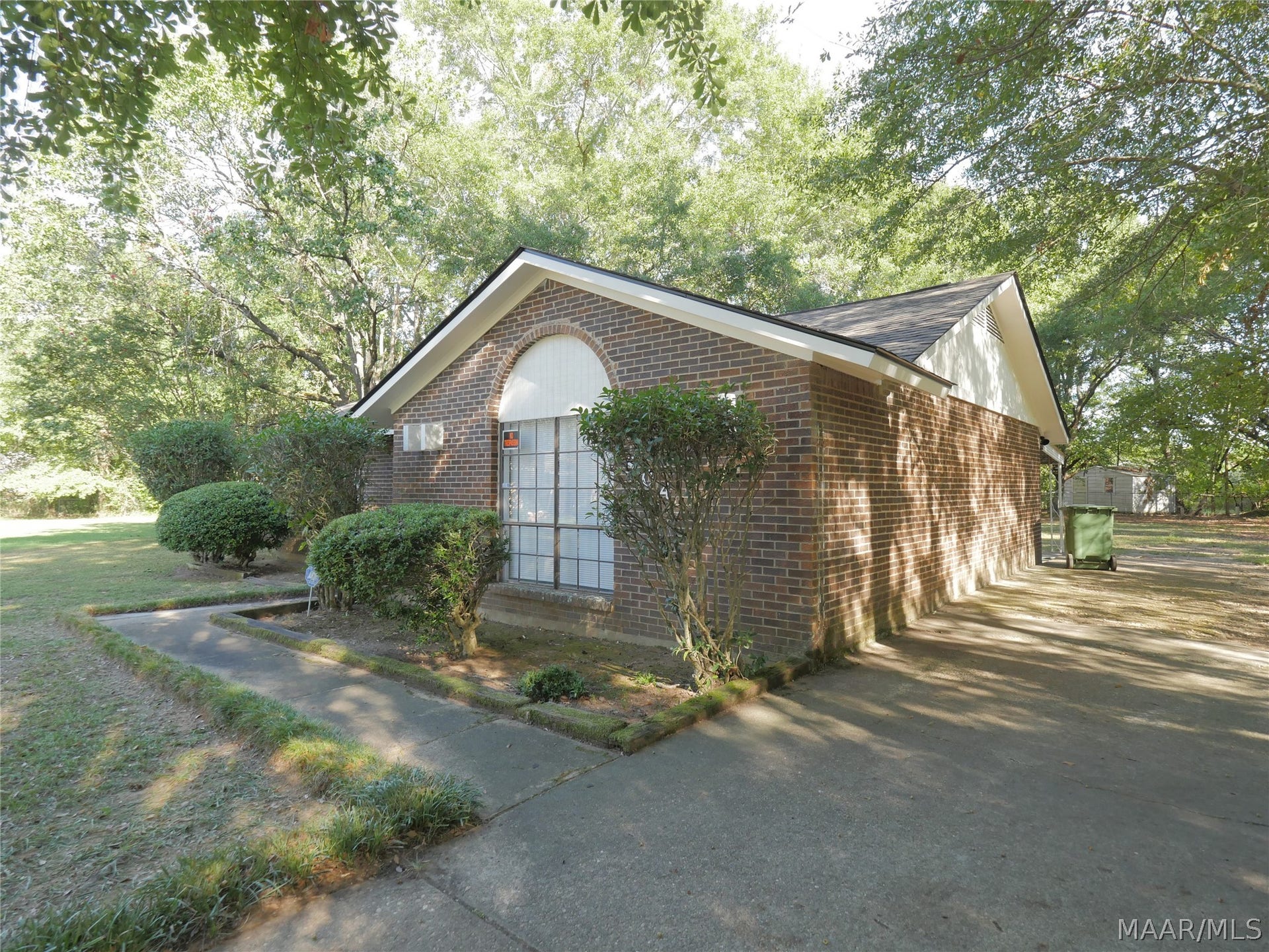 504 FERNDALE Court, Montgomery, AL 36110