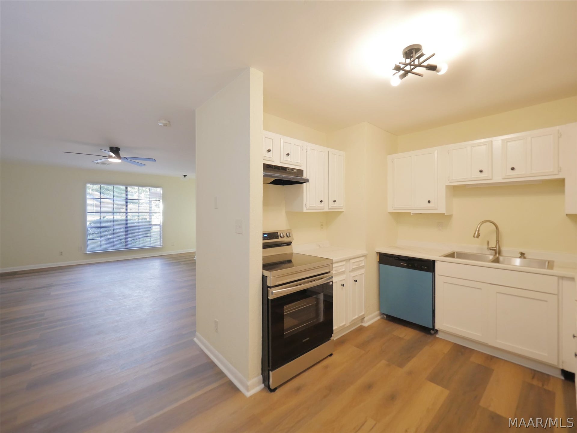 504 FERNDALE Court, Montgomery, AL 36110