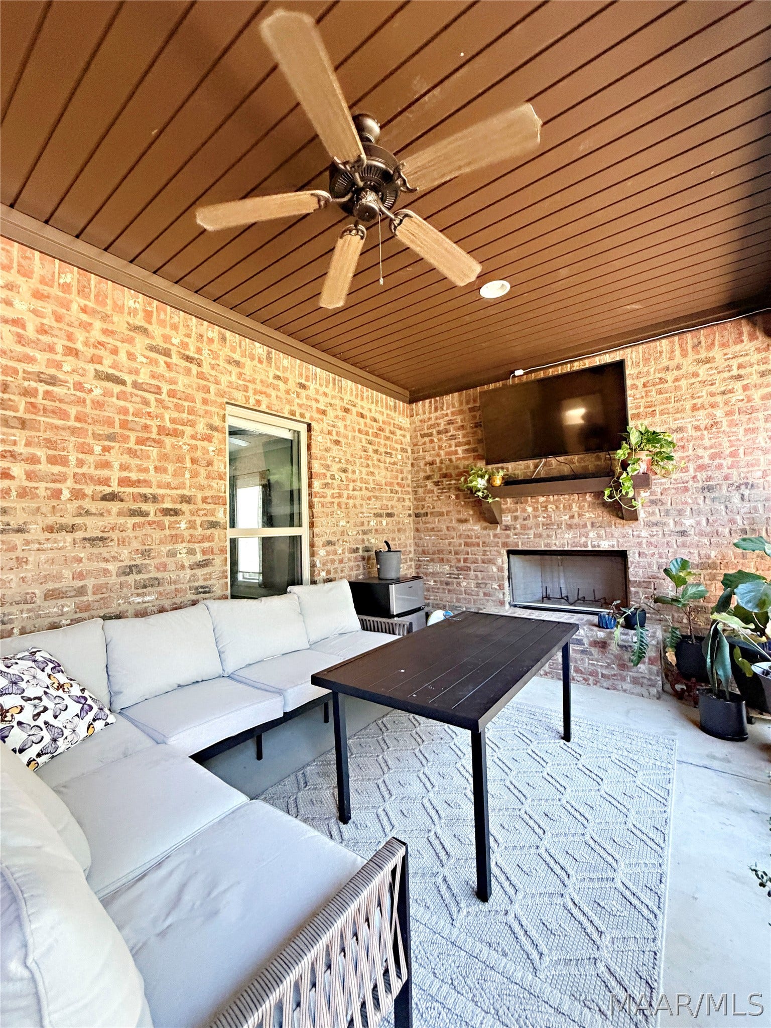 347 Tallahatchie Drive, Wetumpka, AL 36093