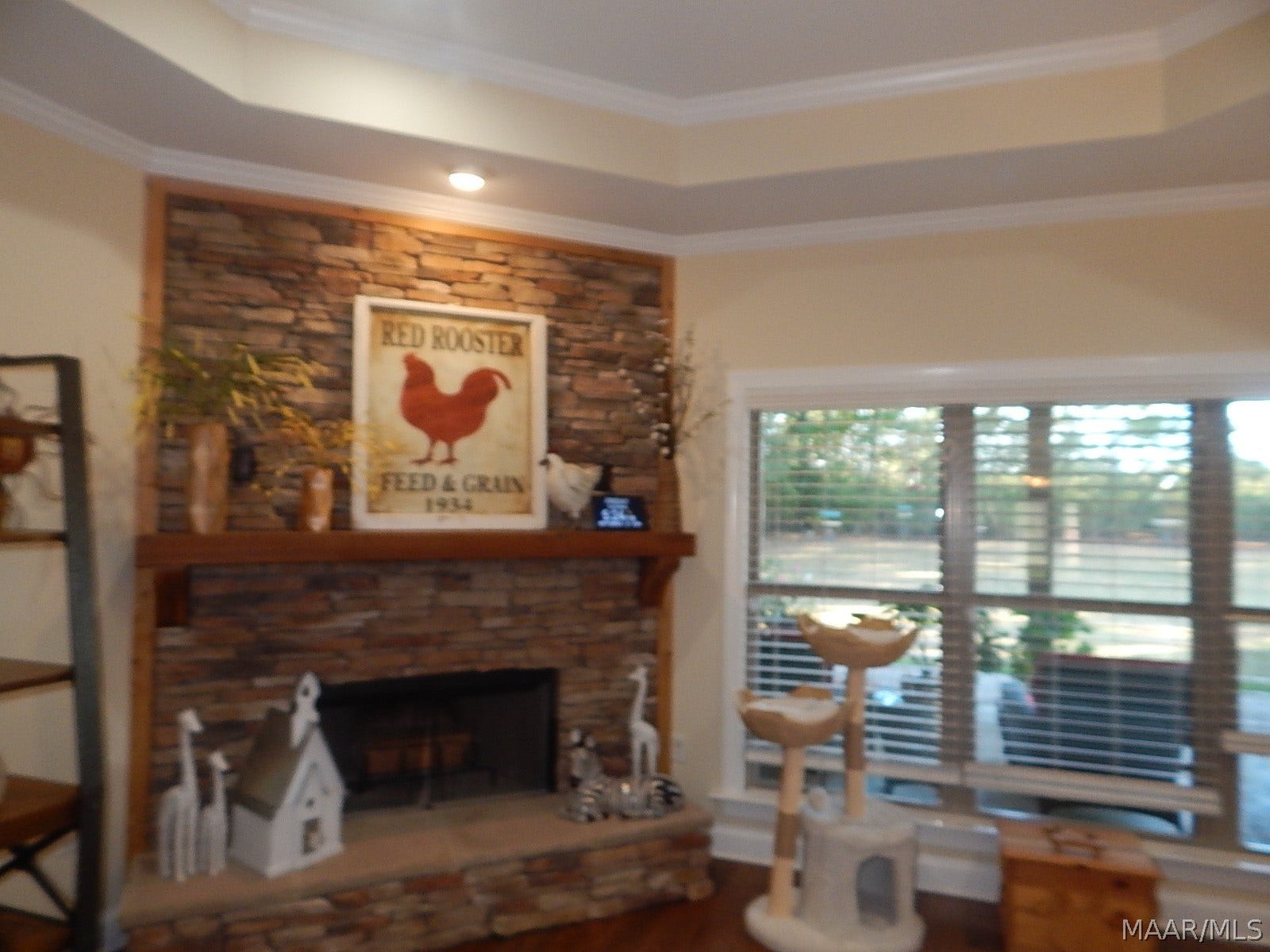 BEAUTIFUL STACK STONE FIREPLACE/STAY WARM & COZY BY THE FIRE