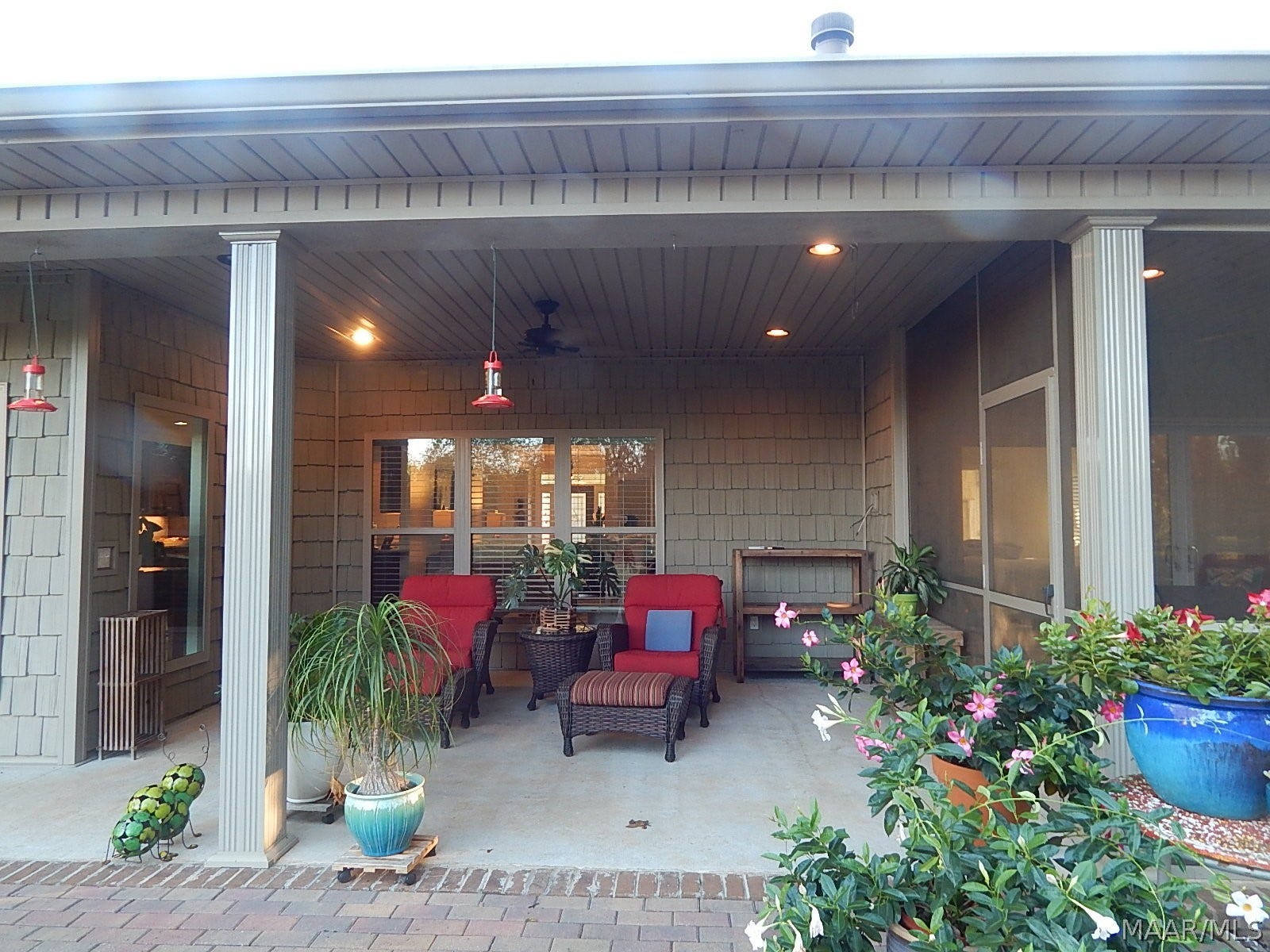 PERFECT GAME DAY PORCH