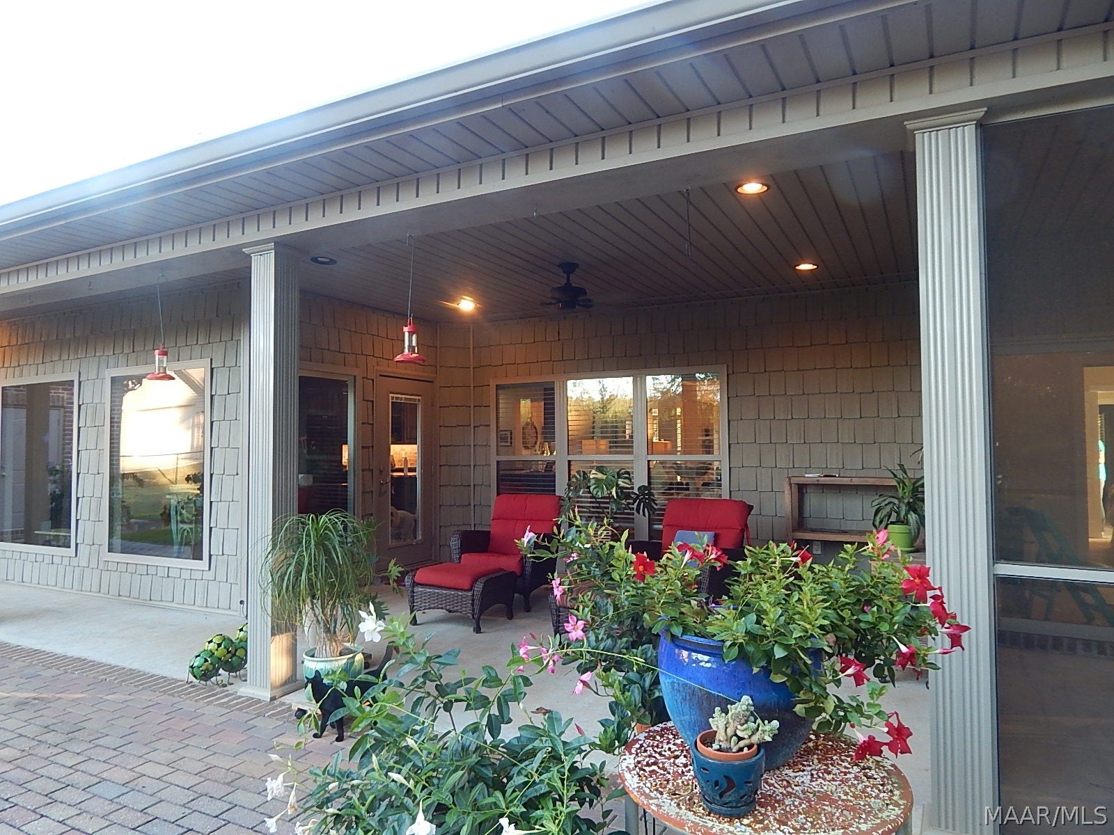 PERFECT GAME DAY PORCH
