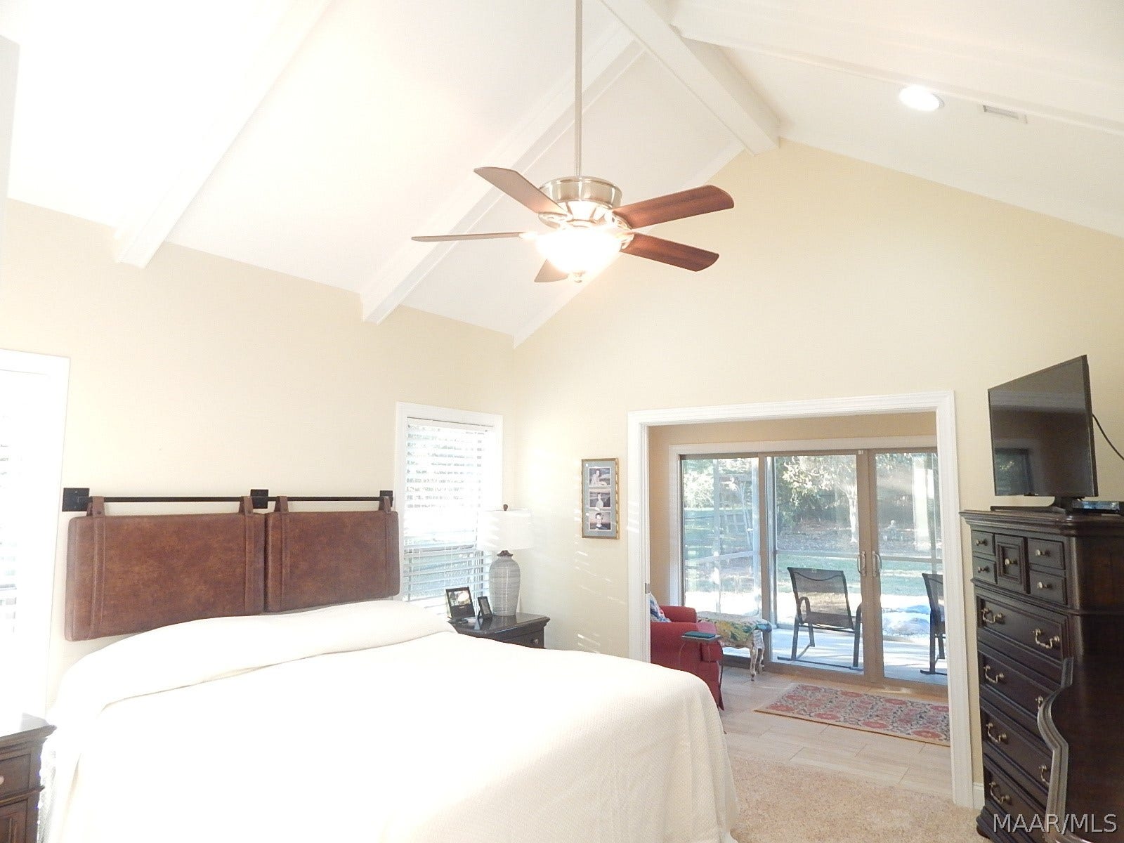 EXTRA LARGE PRIMARY SUITE W/SITTING ROOM PLUS SCREENED PORCH