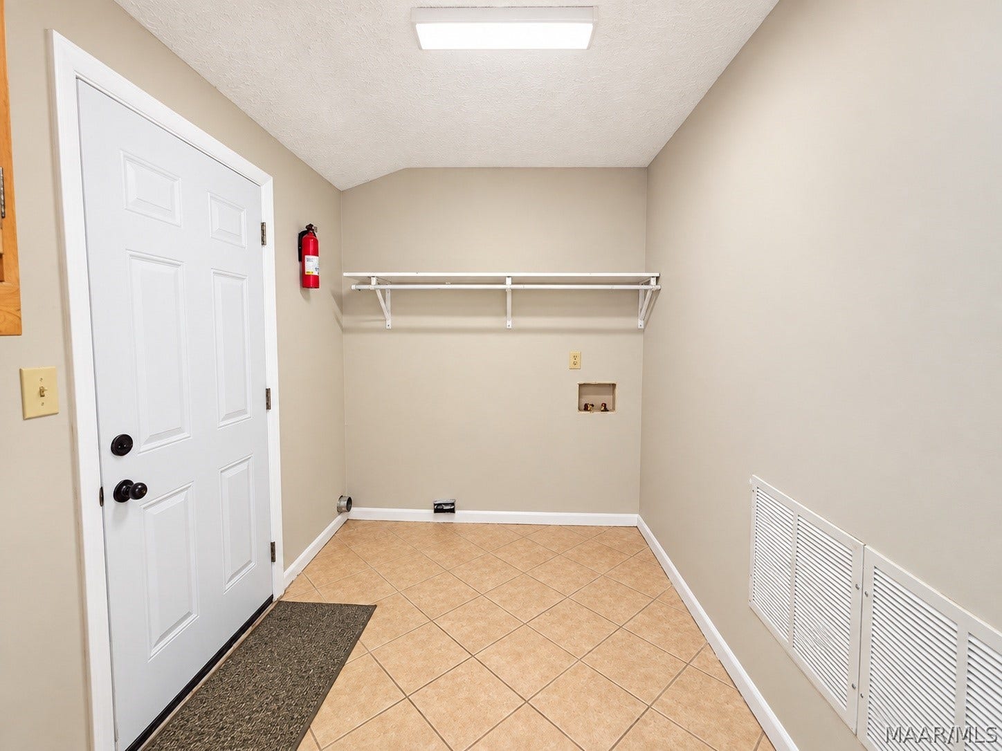 71 Maple Street, Wetumpka, AL 36092