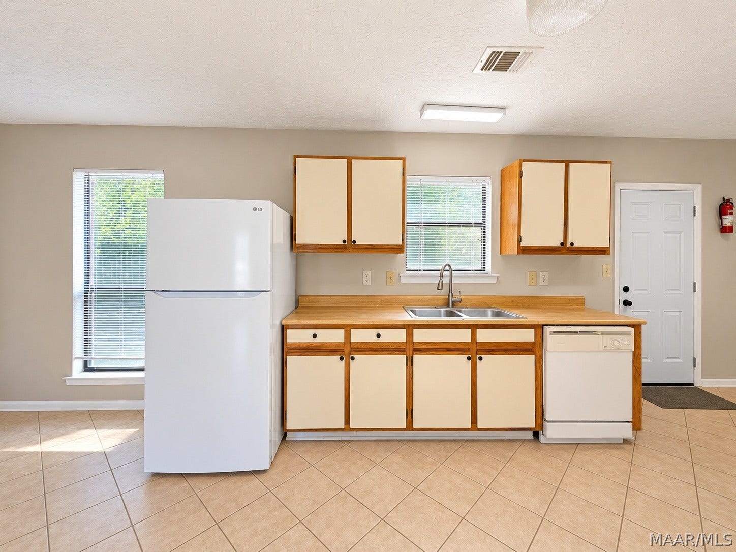 71 Maple Street, Wetumpka, AL 36092