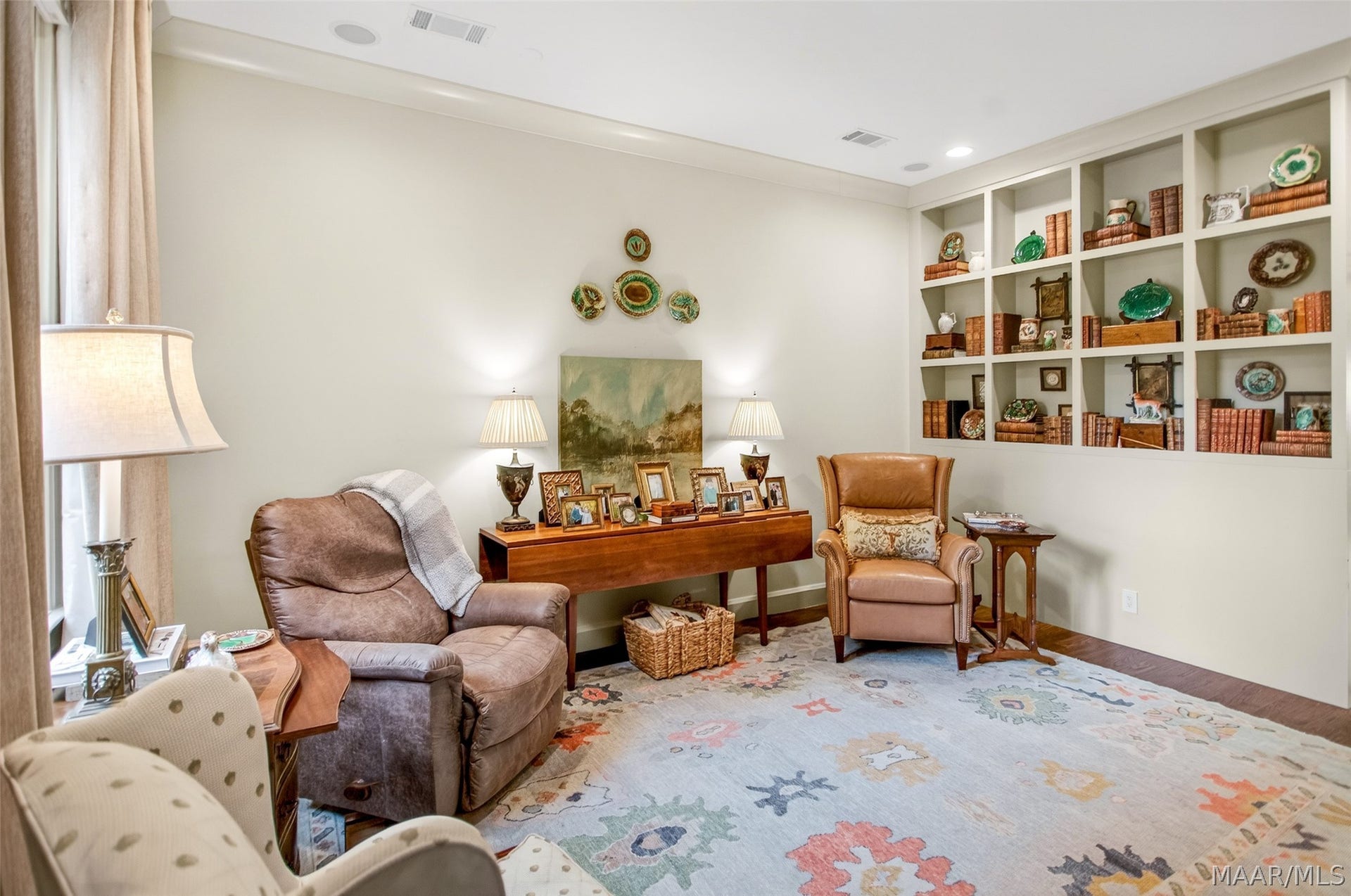121 Bridge Street, Pike Road, AL 36064 Sitting room or study off the primary bedroom