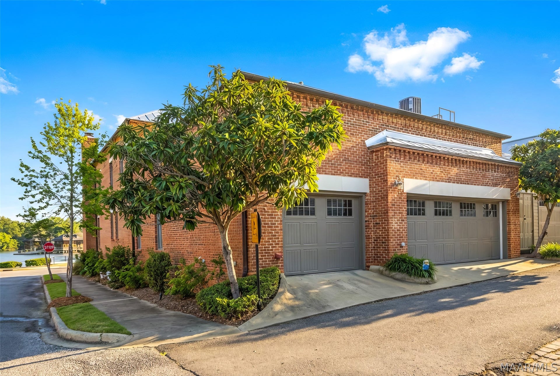 121 Bridge Street, Pike Road, AL 36064 121 Bridge Street, Pike Road, AL 36064