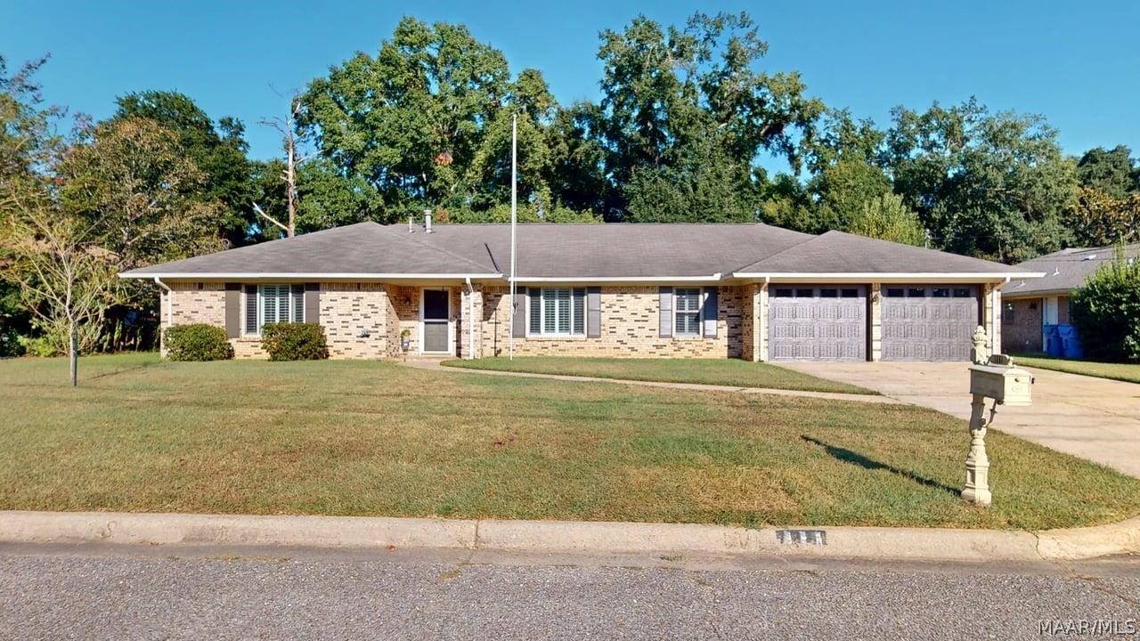 111 Diane Drive, Prattville, AL 36066 111 Diane Drive, Prattville, AL 36066