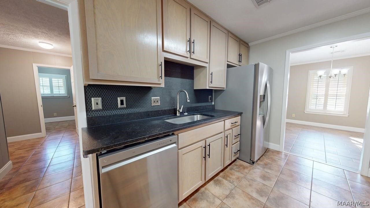 111 Diane Drive, Prattville, AL 36066 111 Diane Drive, Prattville, AL 36066