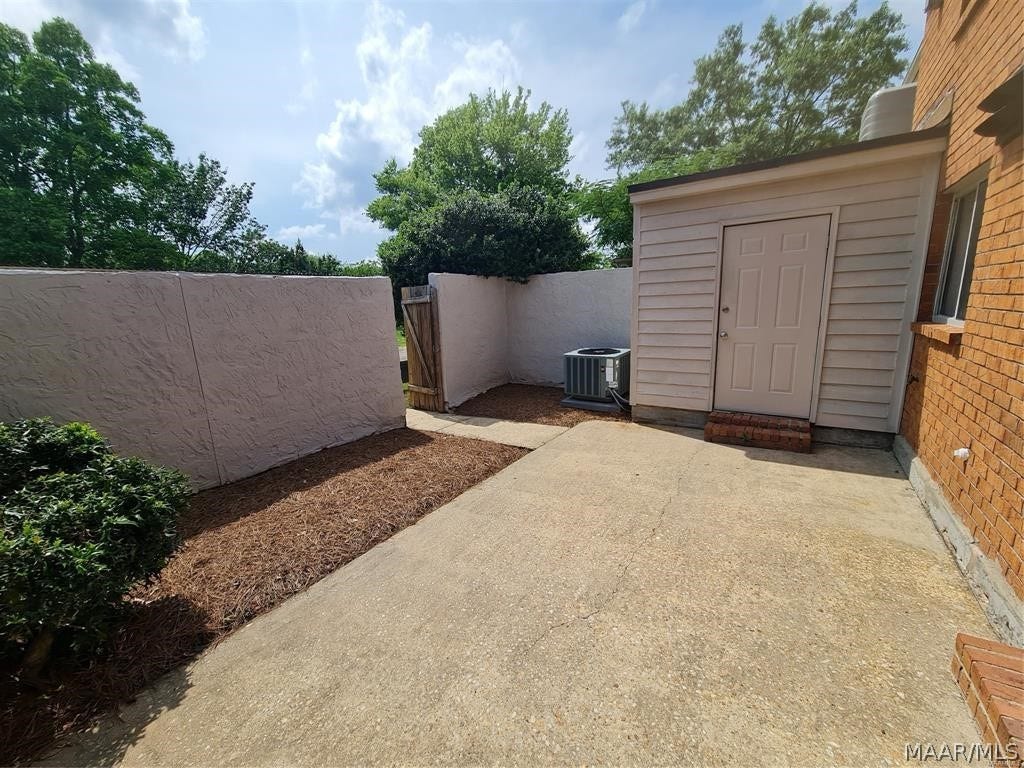 2136 Rexford Road, Montgomery, AL 36116 2136 Rexford Road, Montgomery, AL 36116