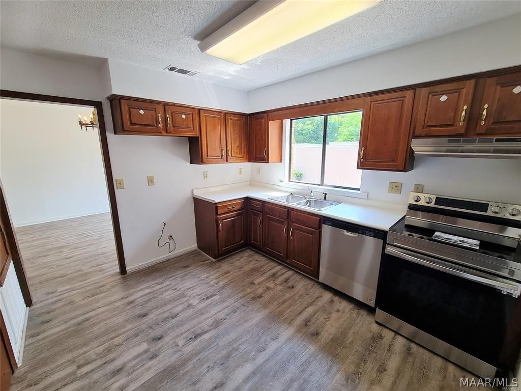 2136 Rexford Road, Montgomery, AL 36116 2136 Rexford Road, Montgomery, AL 36116
