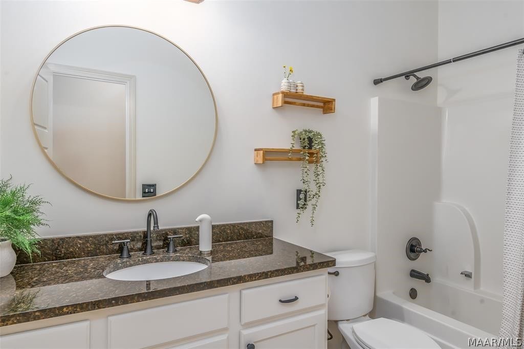 8860 PEMBERTON Park, Montgomery, AL 36117 8860 PEMBERTON Park, Montgomery, AL 36117