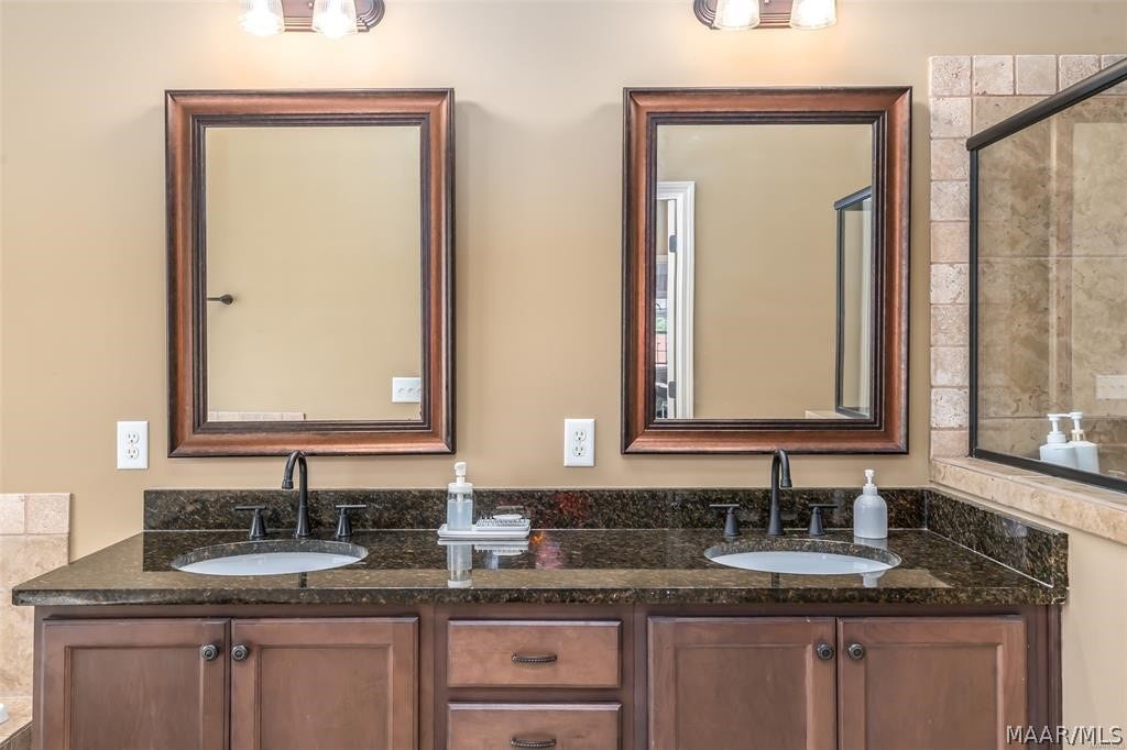8860 PEMBERTON Park, Montgomery, AL 36117 8860 PEMBERTON Park, Montgomery, AL 36117